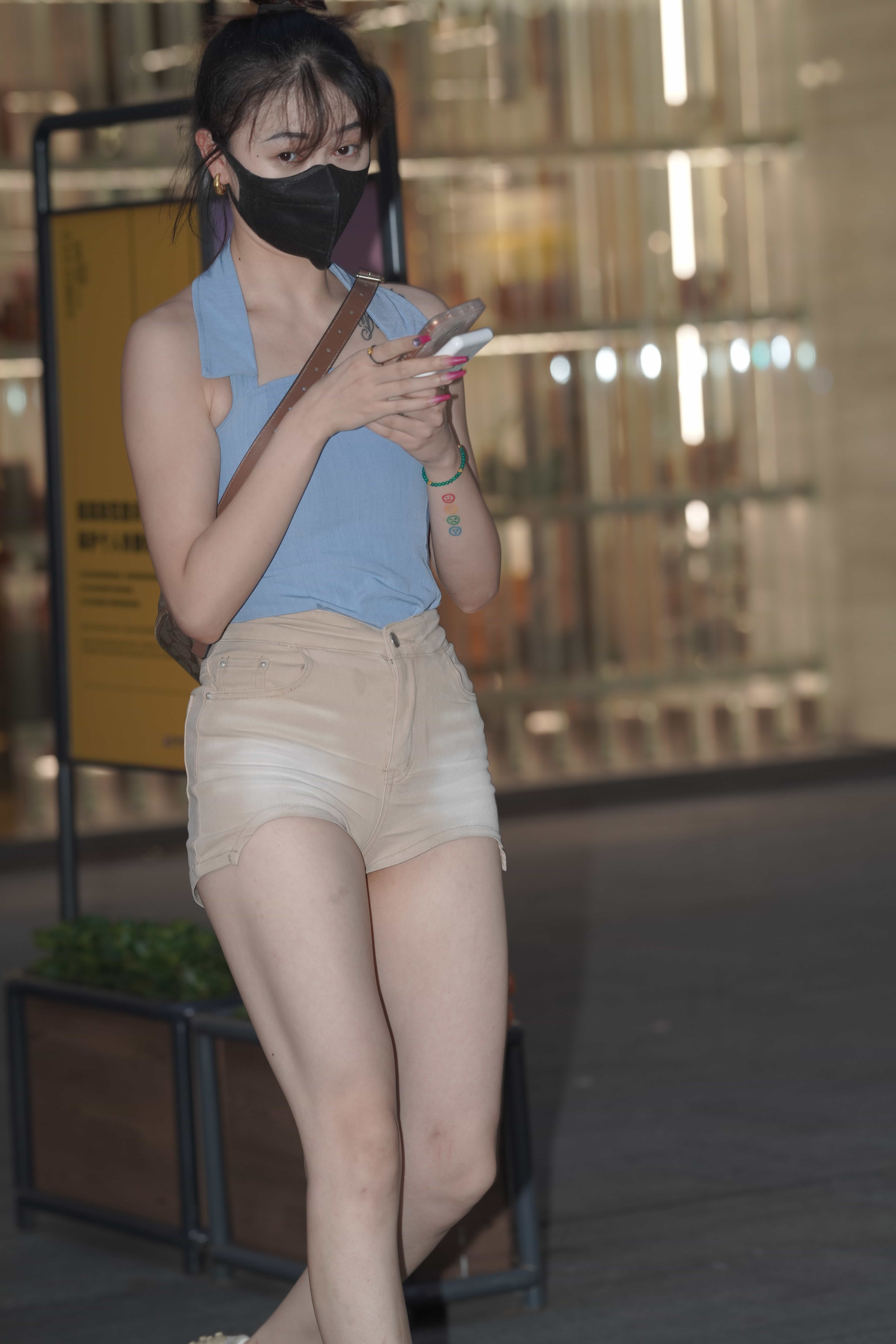 No.5822 热裤美眉 [105P-1.16GB]