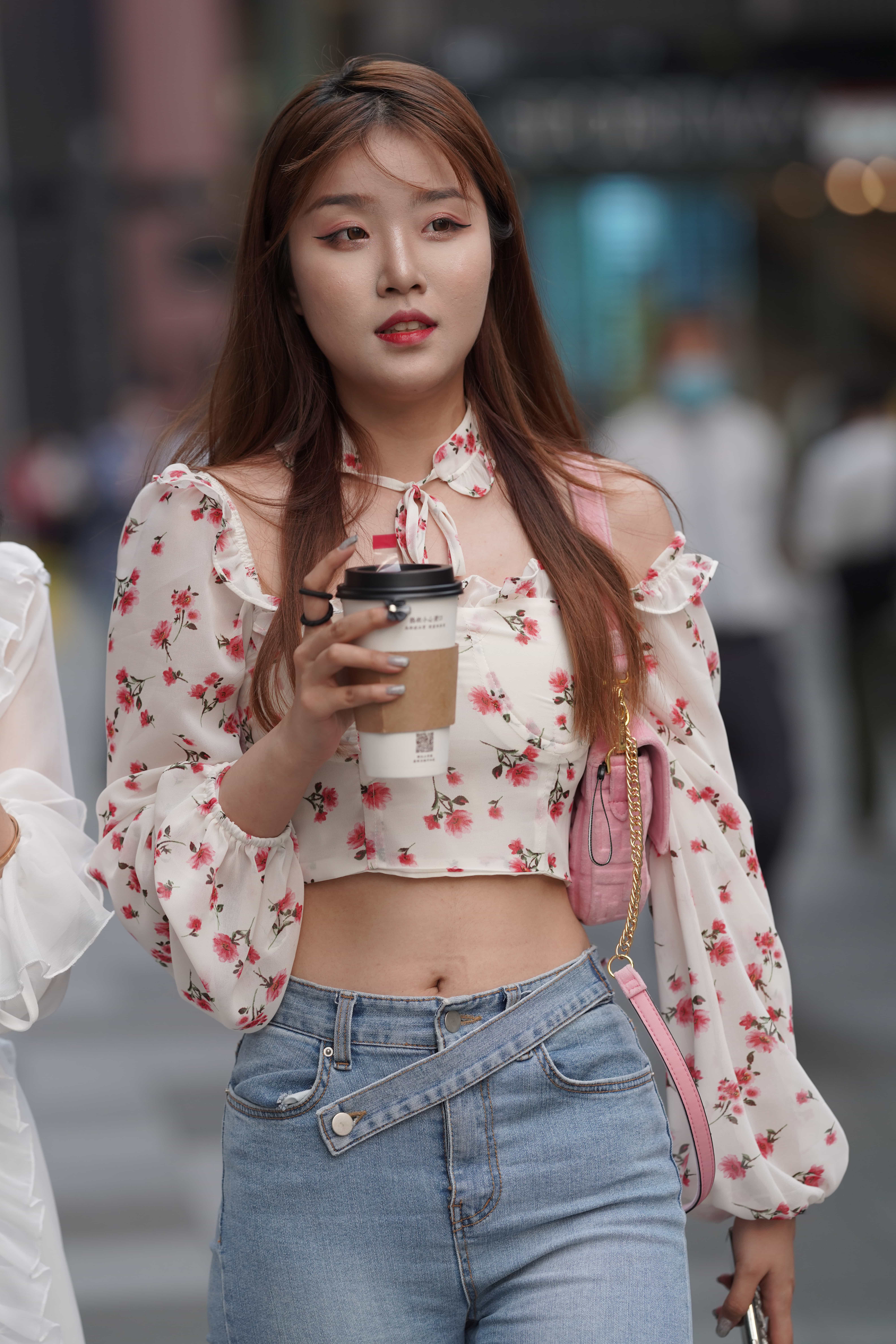 No.5816 可爱的大长腿美女 [52P1V-831MB]
