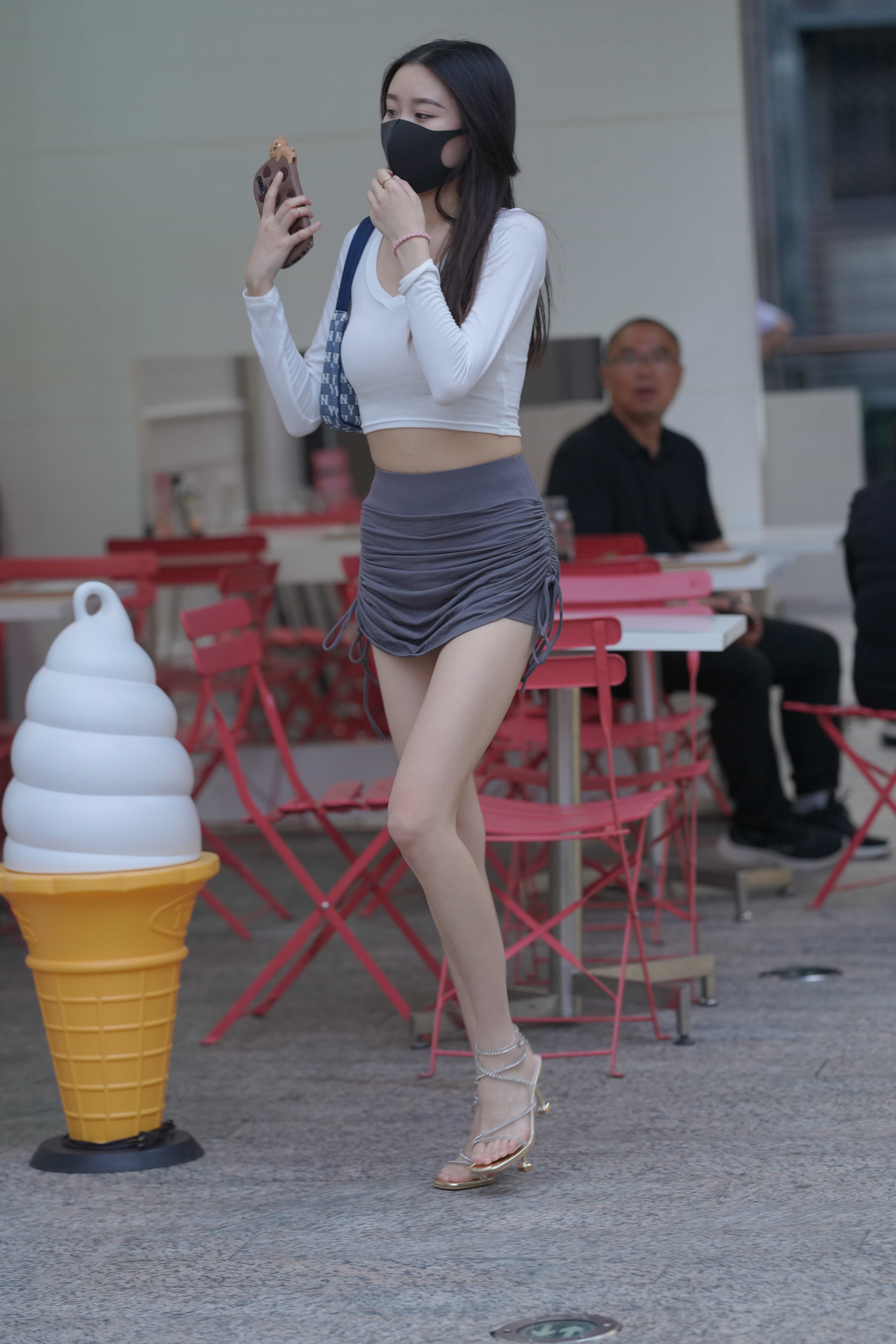 No.5767 青春的气息长腿美女 [166P2V-2.52GB]