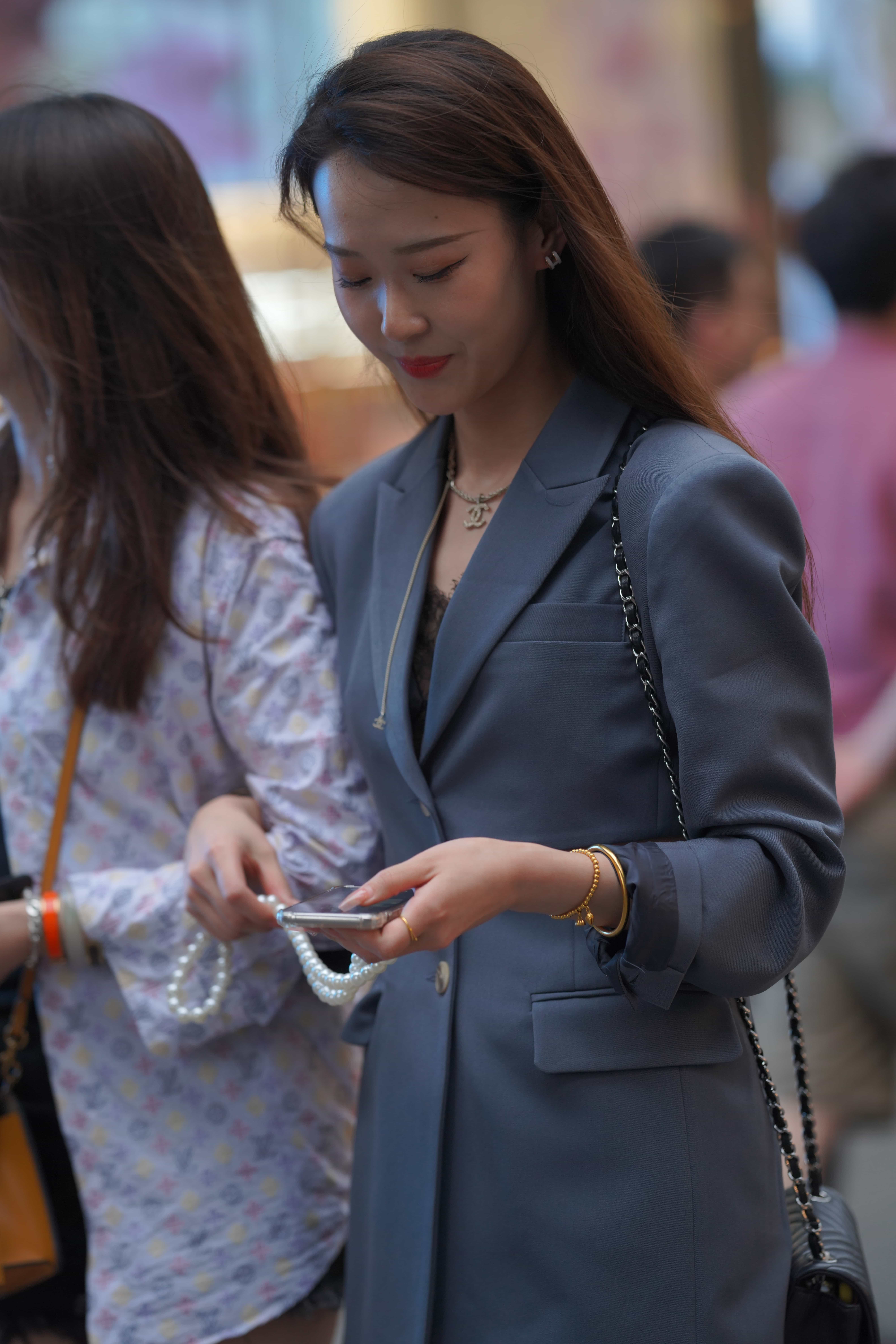 No.5969 气质长发小姐姐 [83P1V-1.11GB]