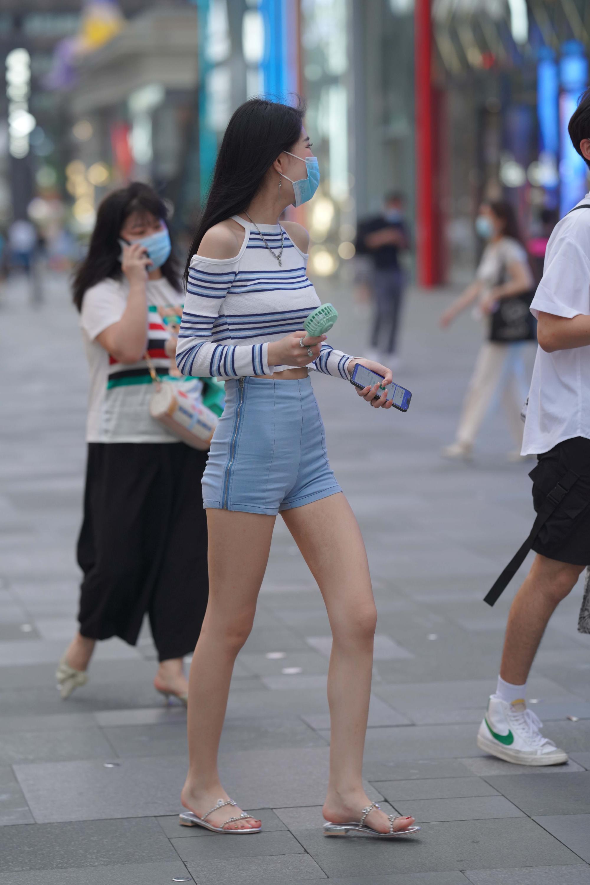 No.6005 气质热裤长腿小姐姐 [73P-848MB]