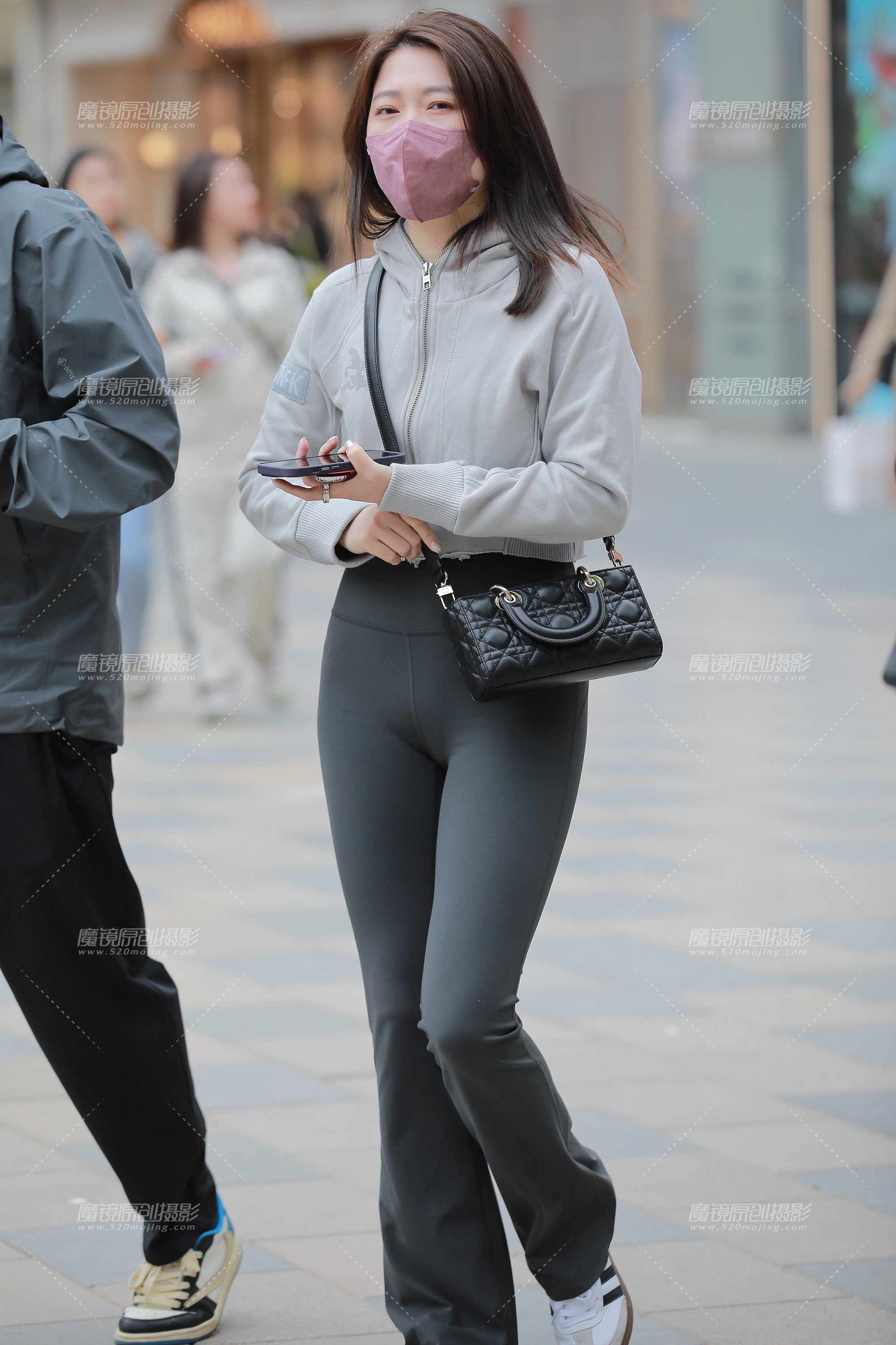  【2023年-4月】灰色瑜伽裤女友【共13P】