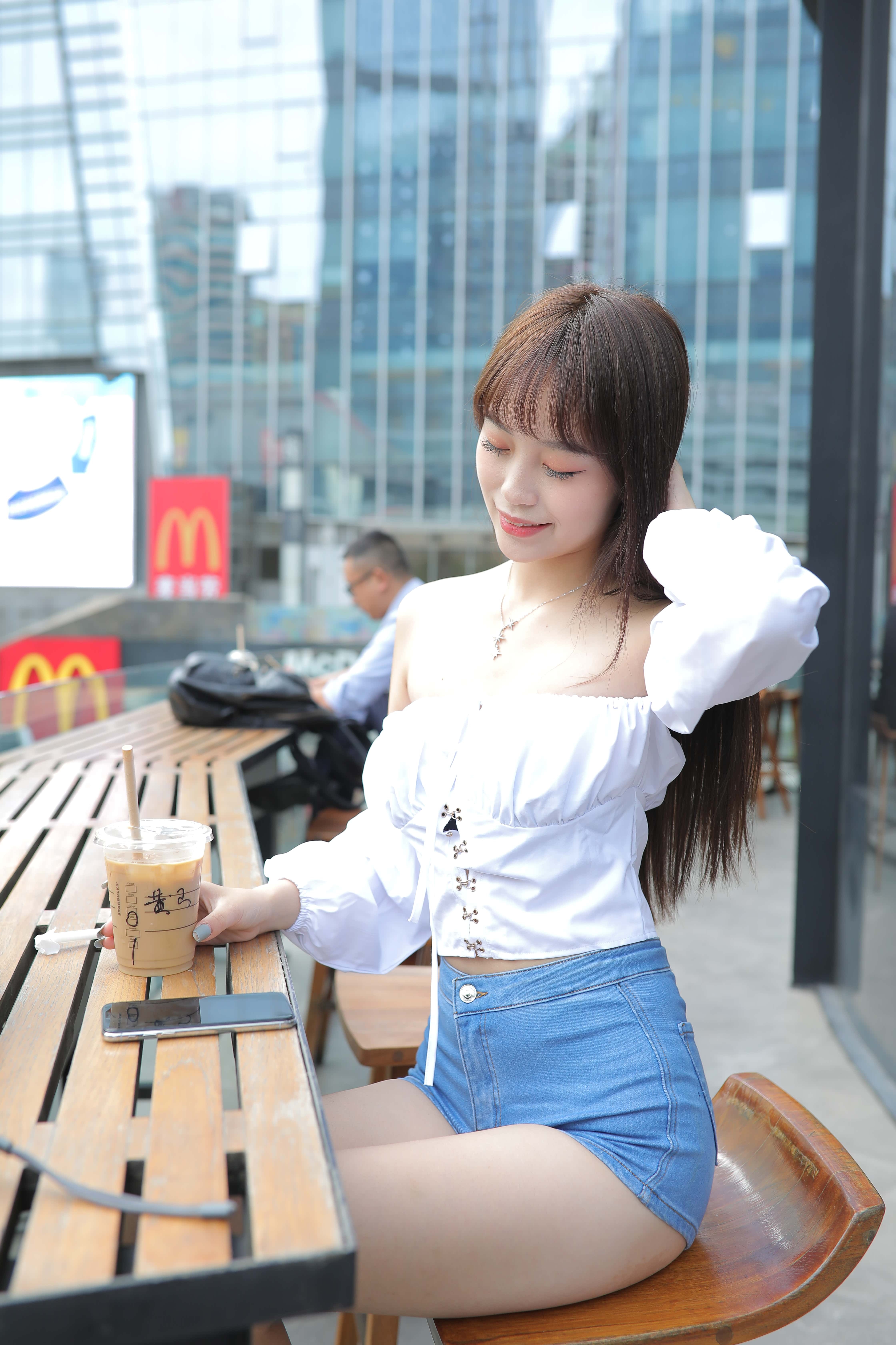 No.5500 凯恩街拍作品 - 清新可爱的热裤女孩 [419P12V-19.6GB]