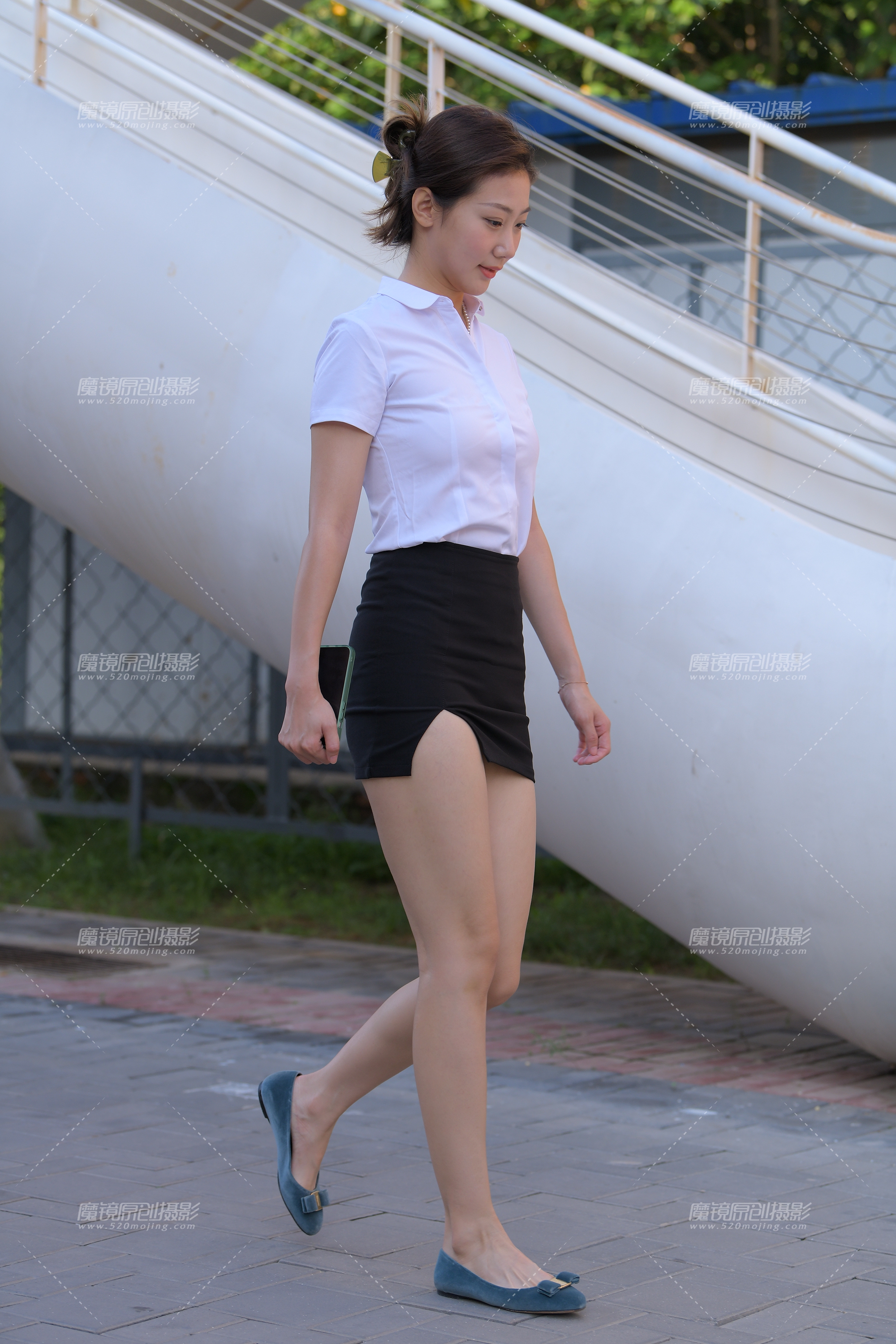 【2023年9月】黑色制服包臀裙美女-共44P