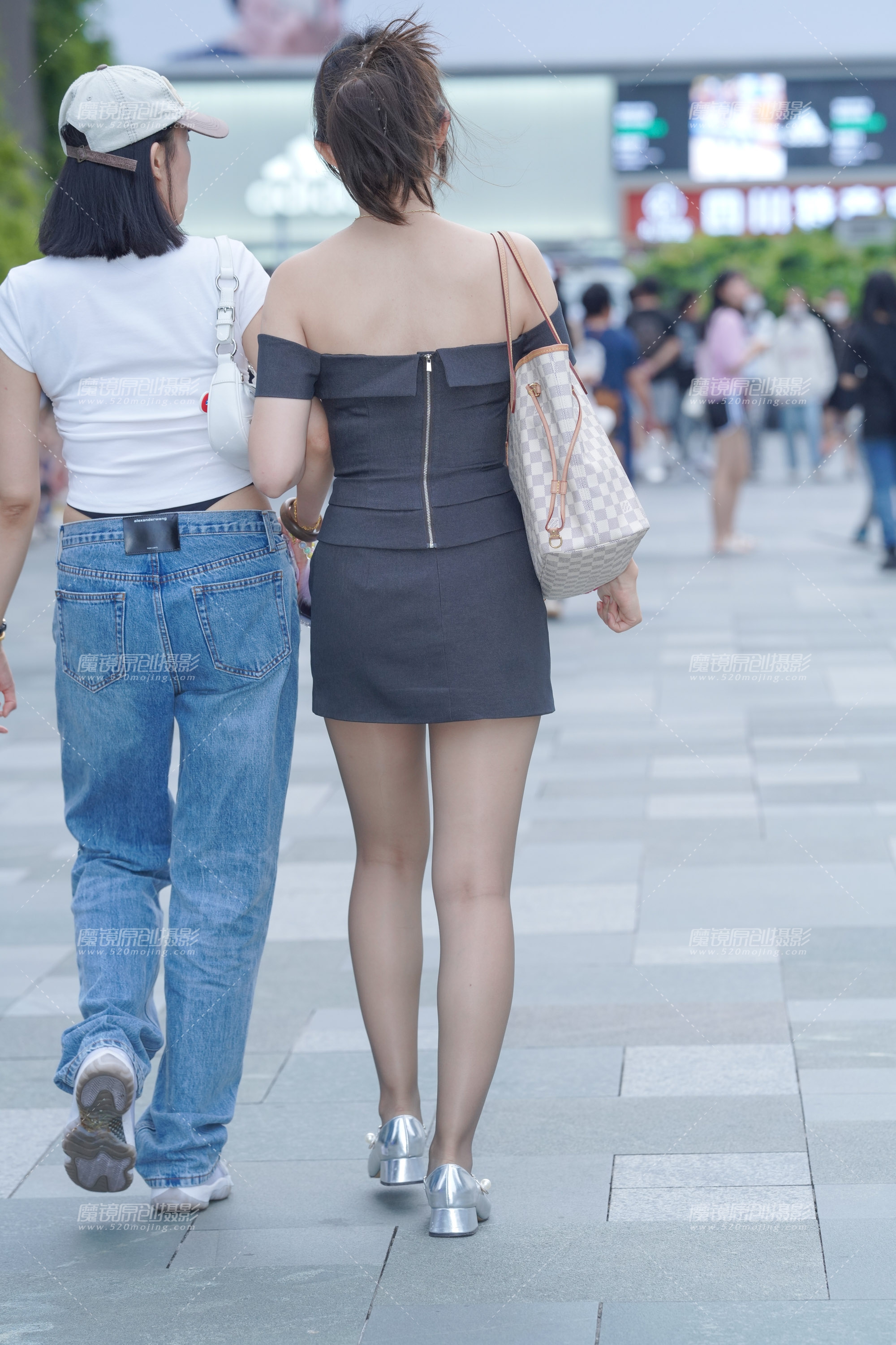 【2023年9月】灰丝美眉-共14P