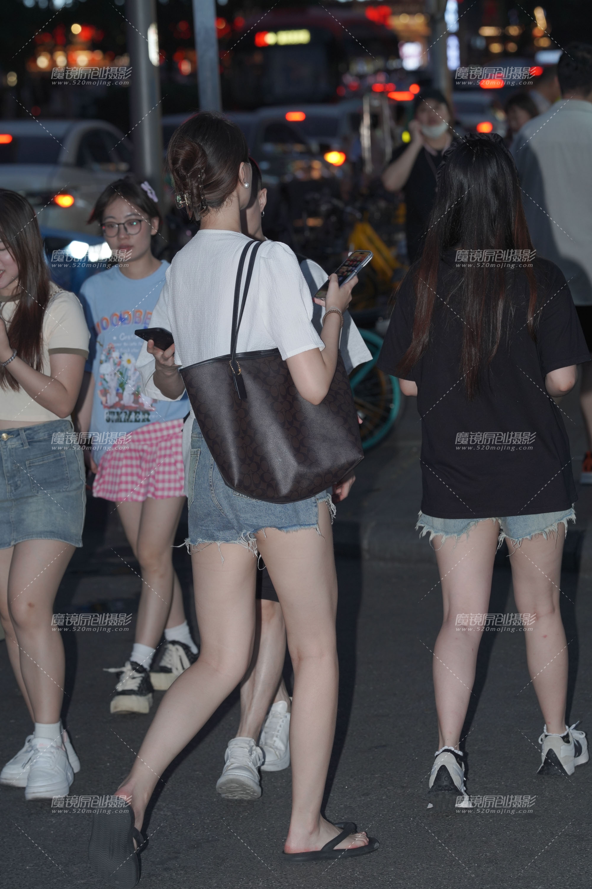  【2023年10月】气质热裤长腿女孩-共20P