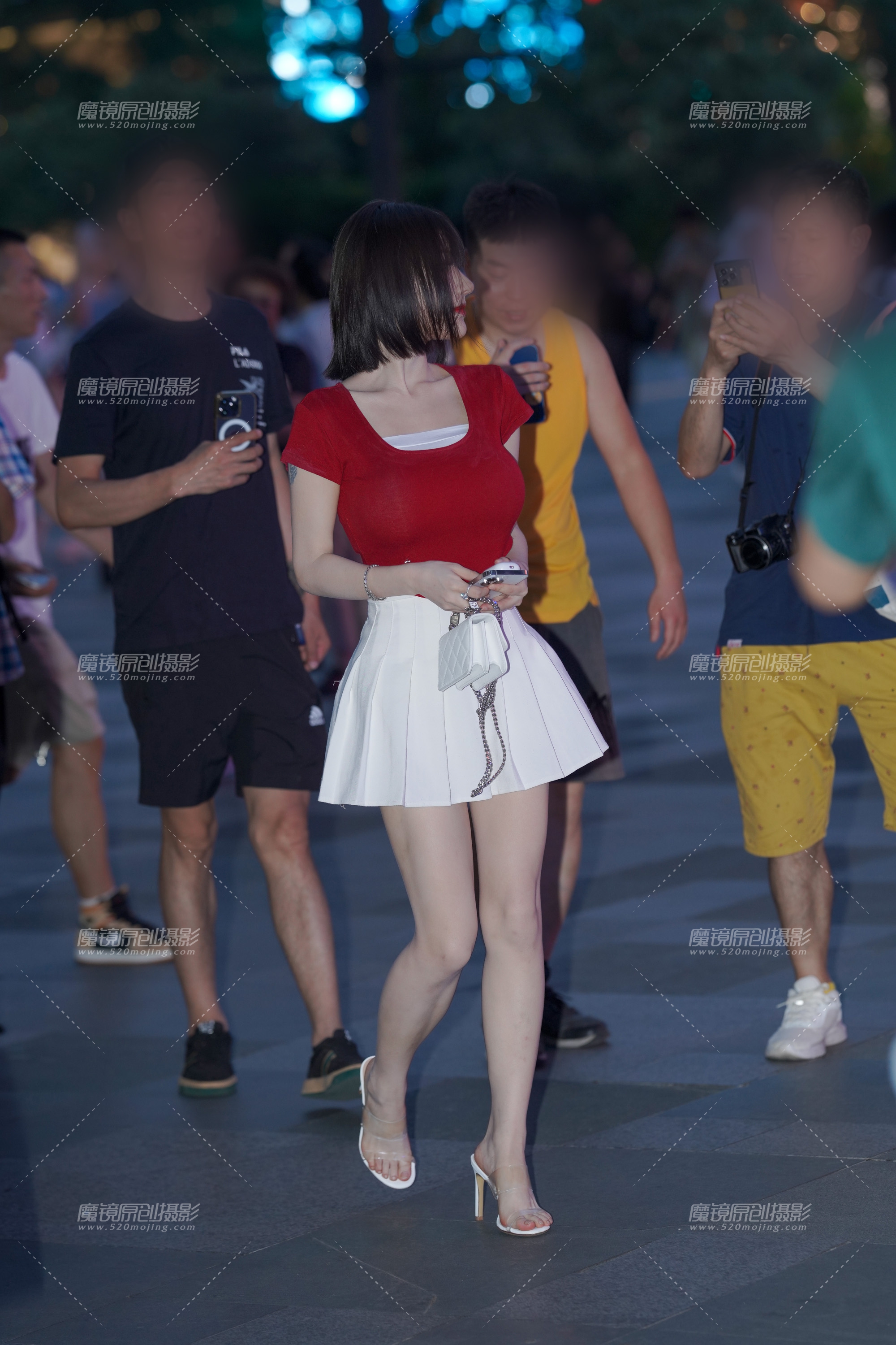 【魔镜滚叔12月街拍】浅浅-18P