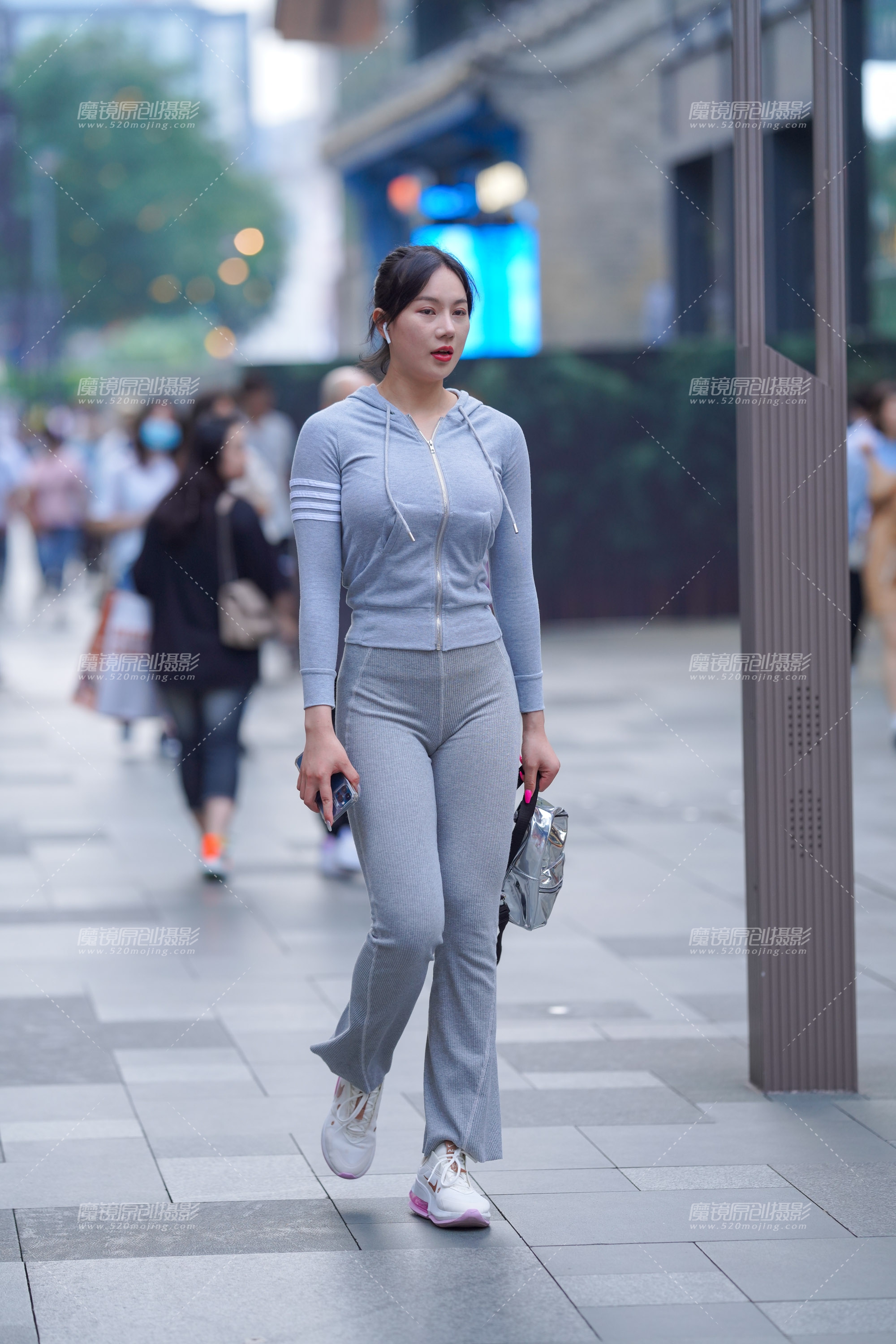 高挑运动美眉-会员可免费下载原图