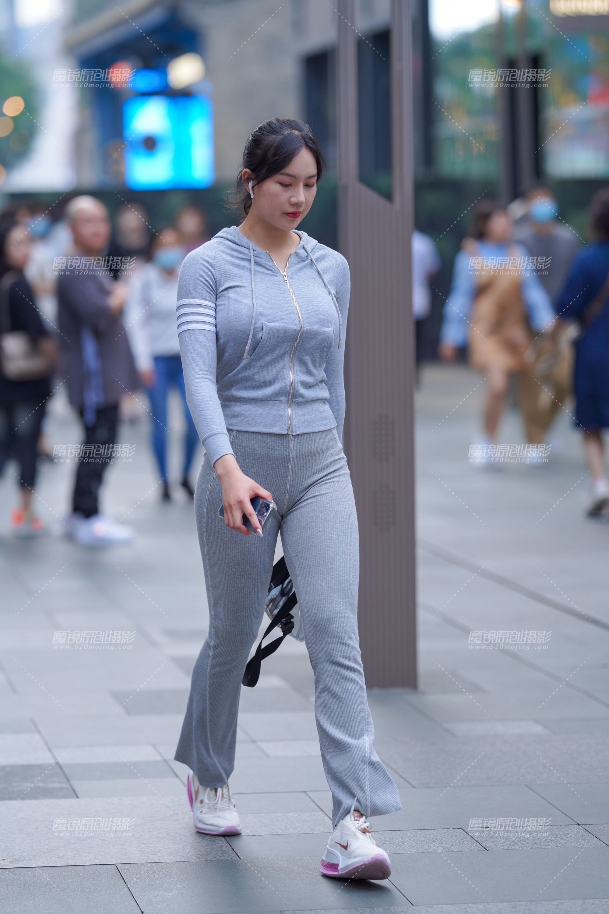高挑运动美眉-会员可免费下载原图