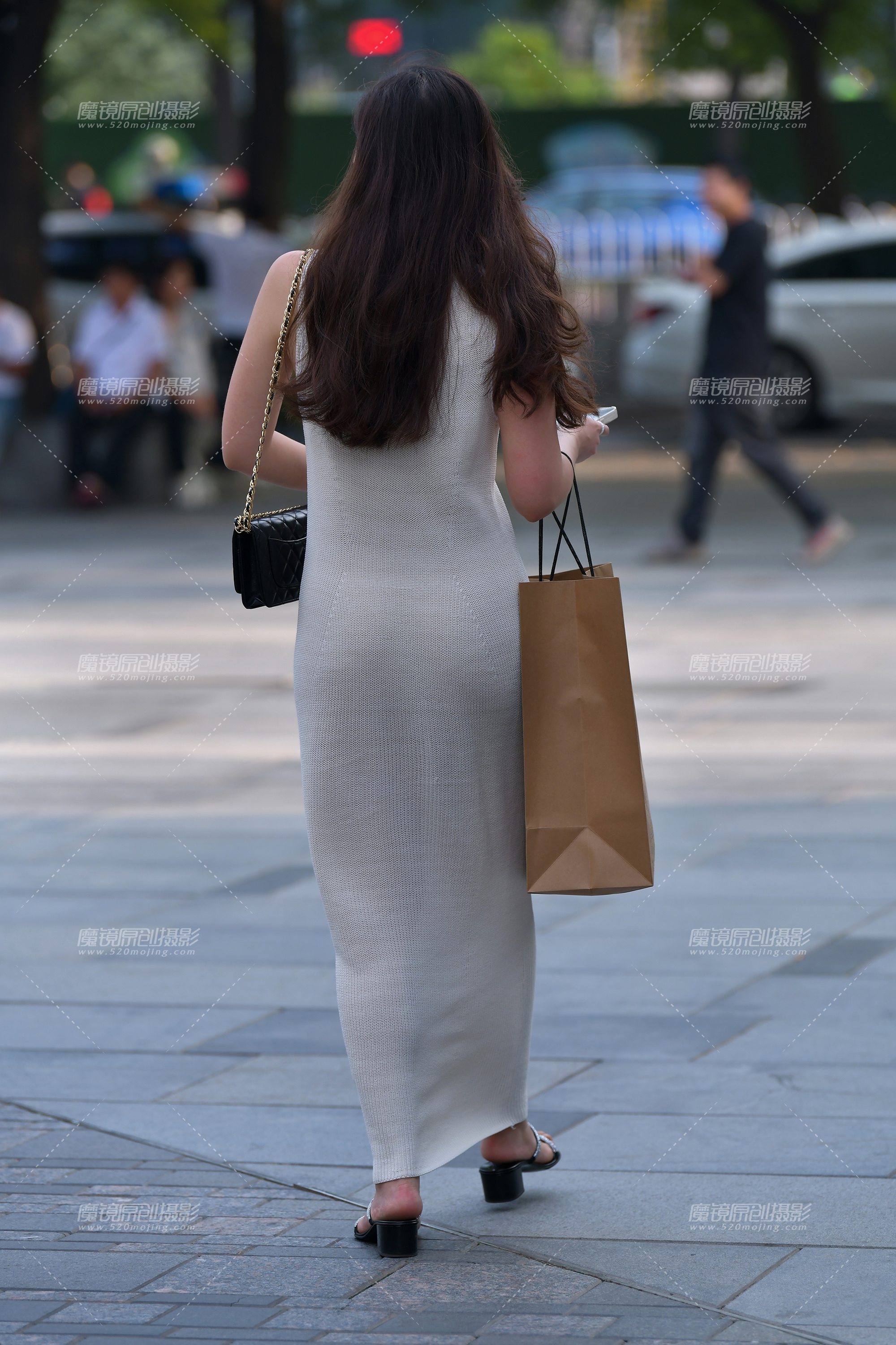 【2024年2月·魔镜滚叔】素颜邻家网裙美女-13P