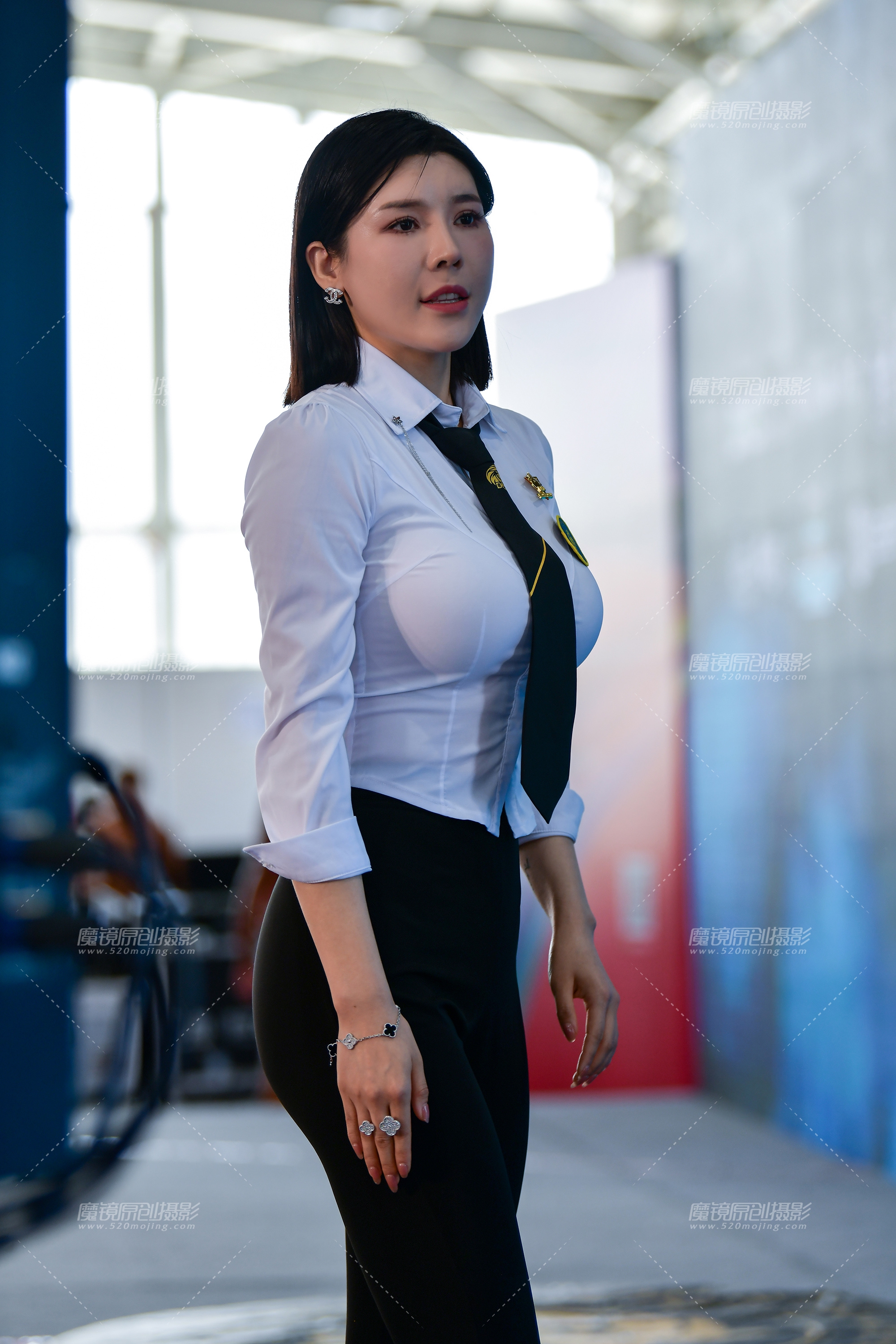 【2024年2月·魔镜滚叔】台上台下美女太阳-20P