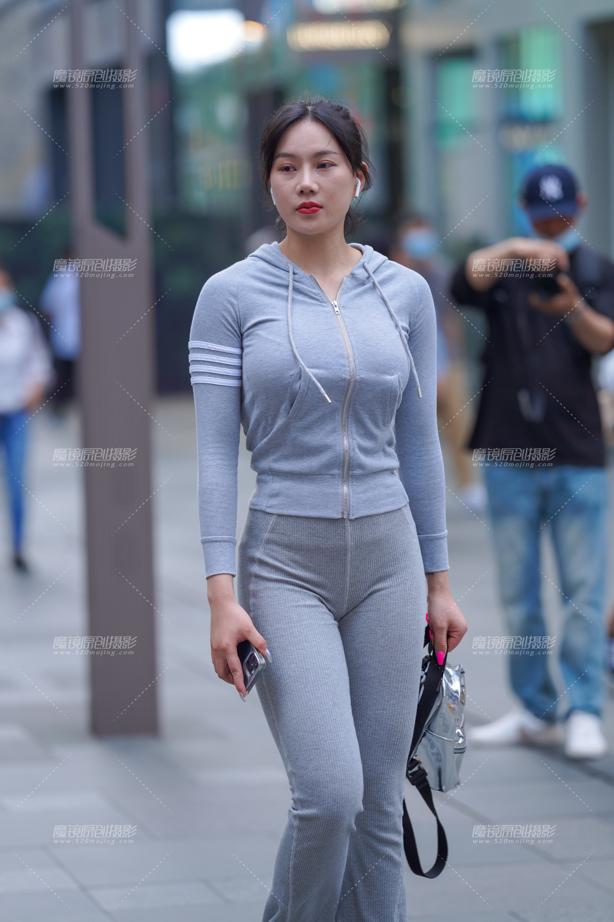高挑运动美眉-会员可免费下载原图