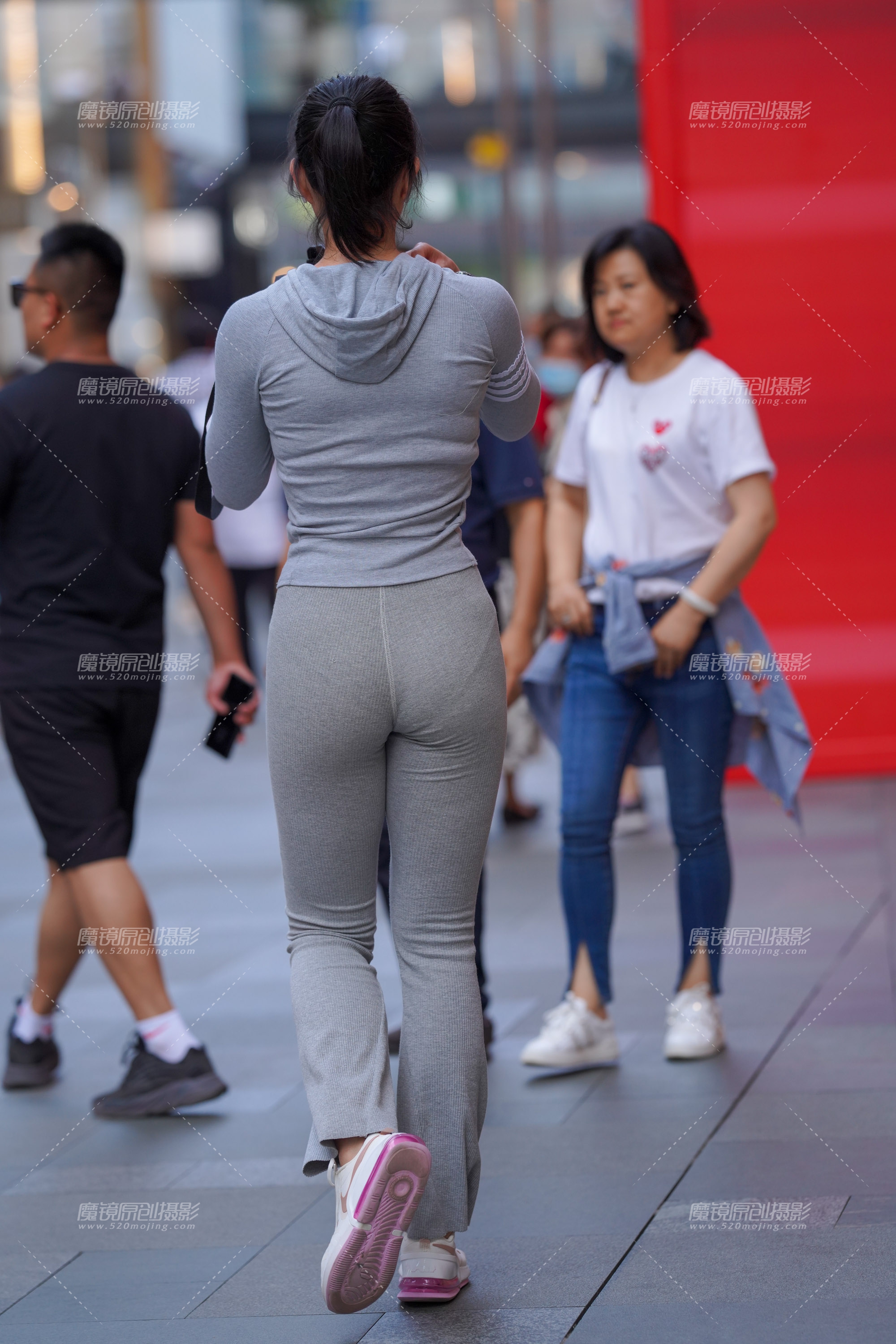 高挑运动美眉-会员可免费下载原图