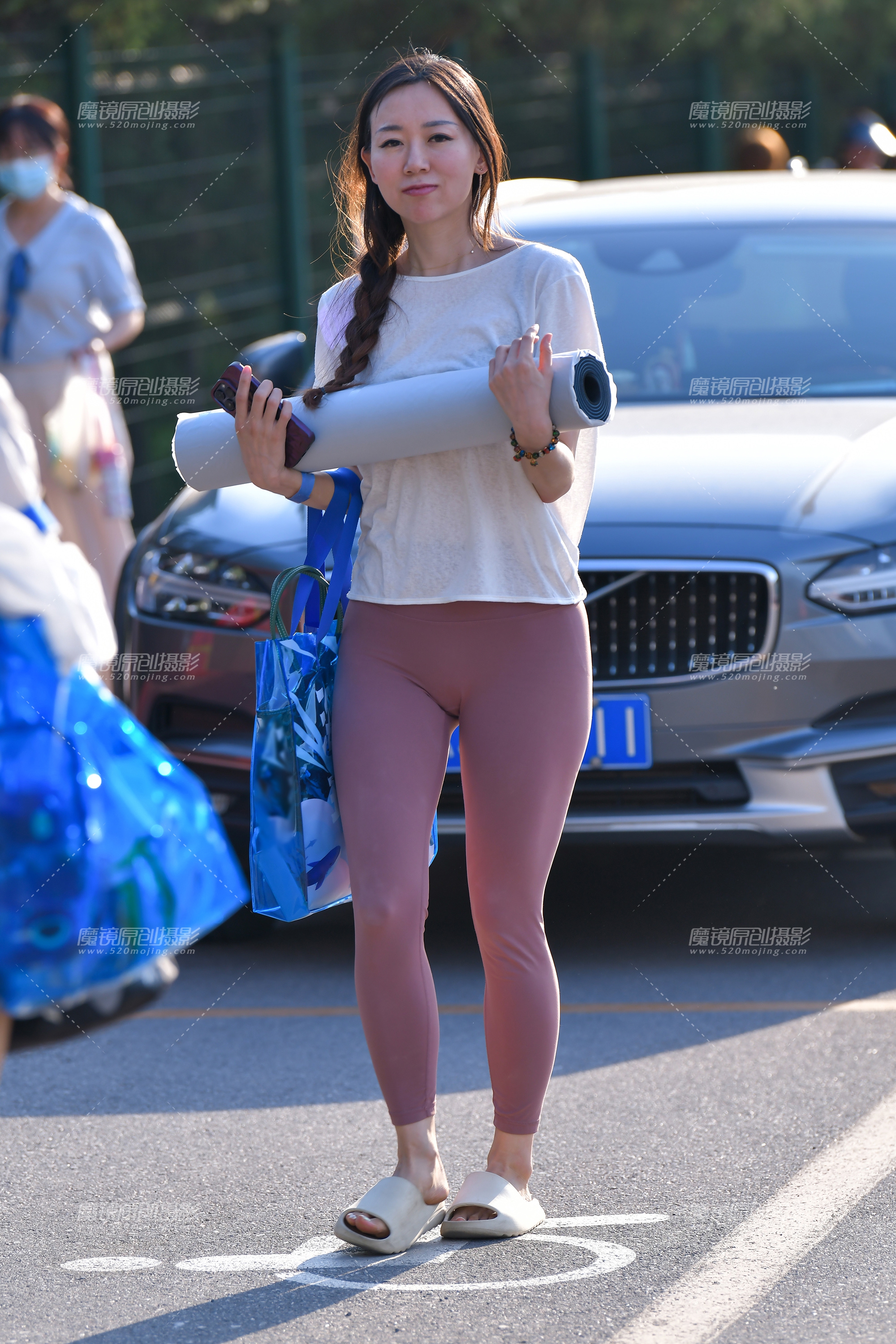 【2024年3月·魔镜滚叔】腼腆瑜伽裤美女-14P