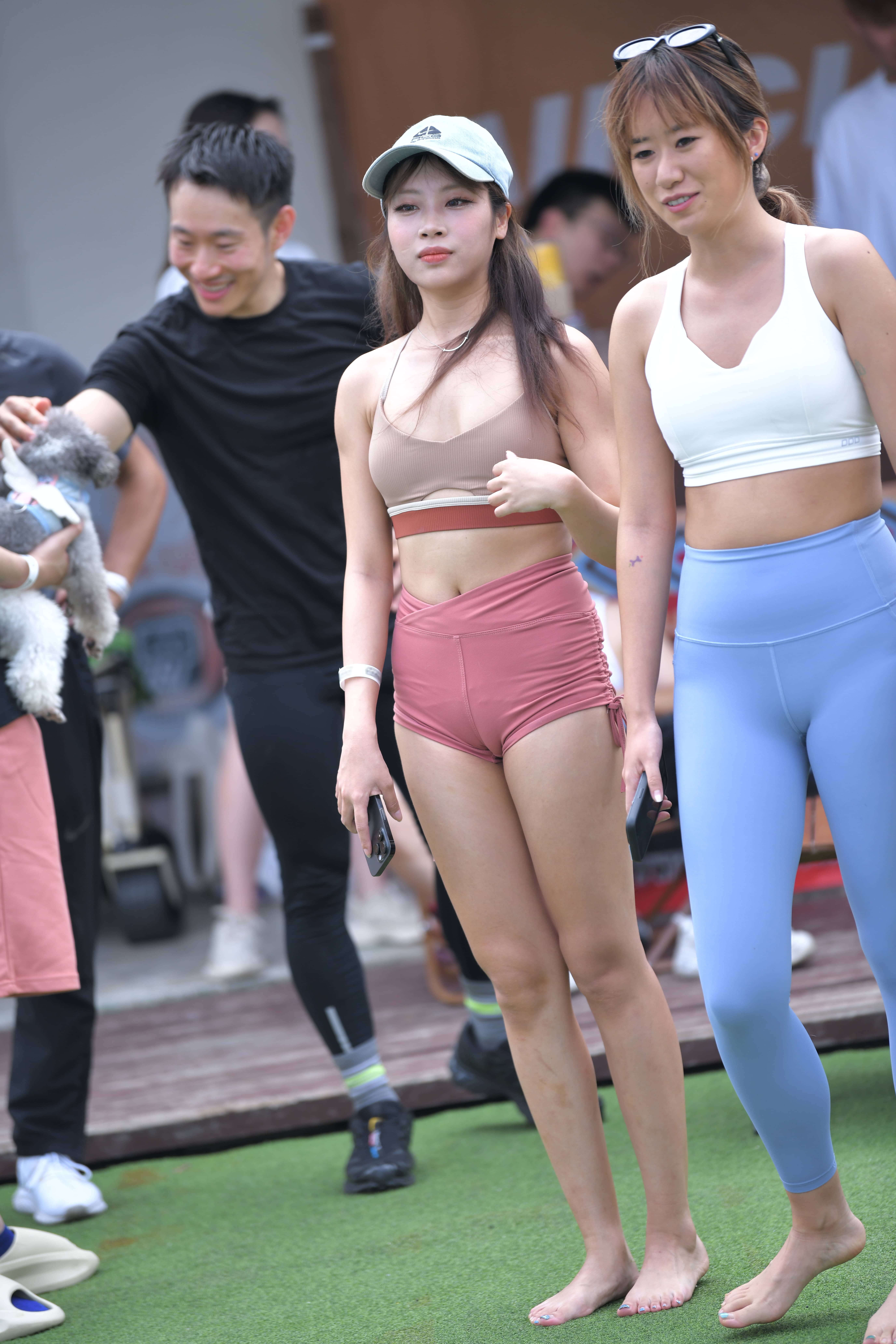 清凉装扮女孩 【82P】原图可在线浏览