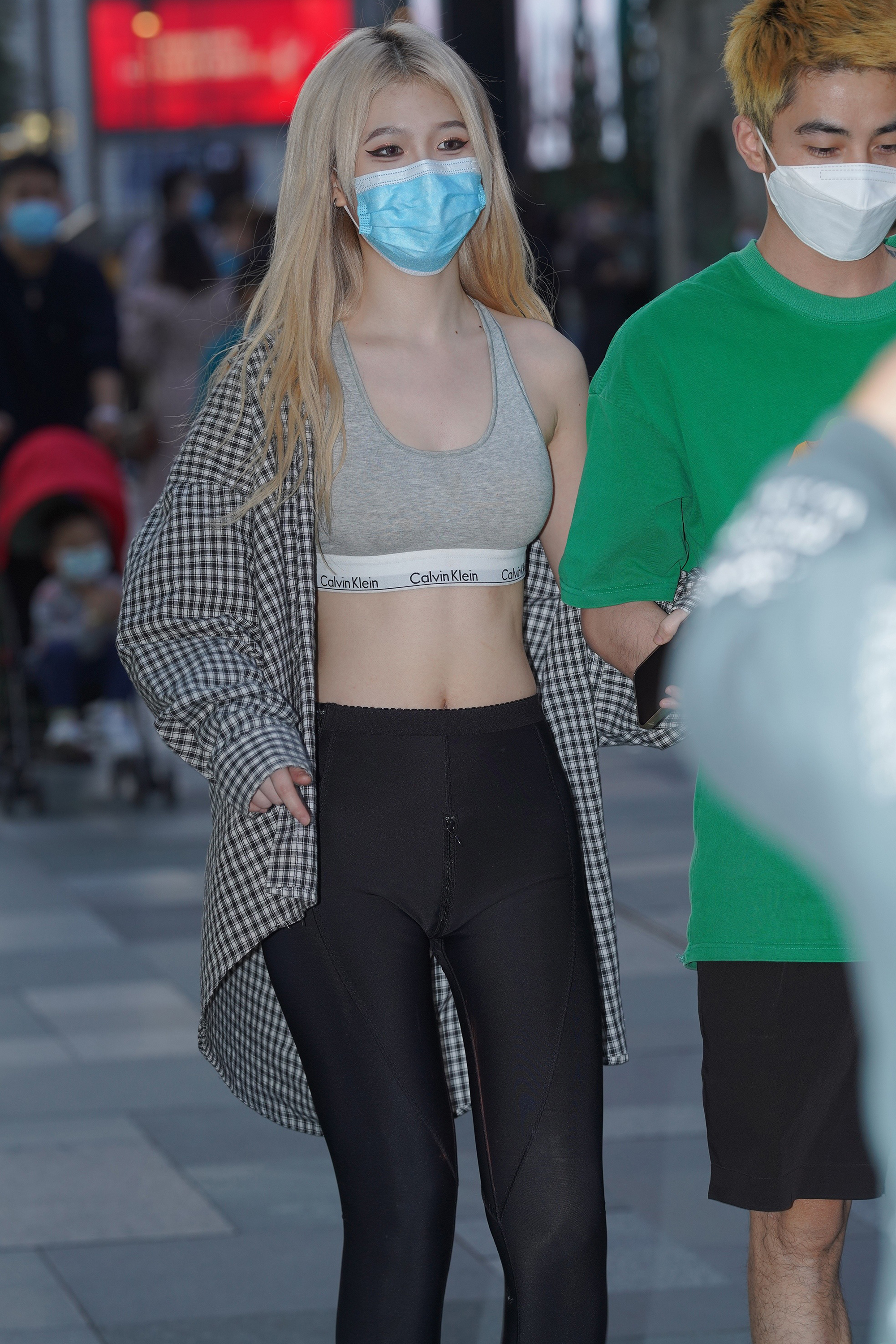 240414 这个拉链是干嘛用的【32P 527M】