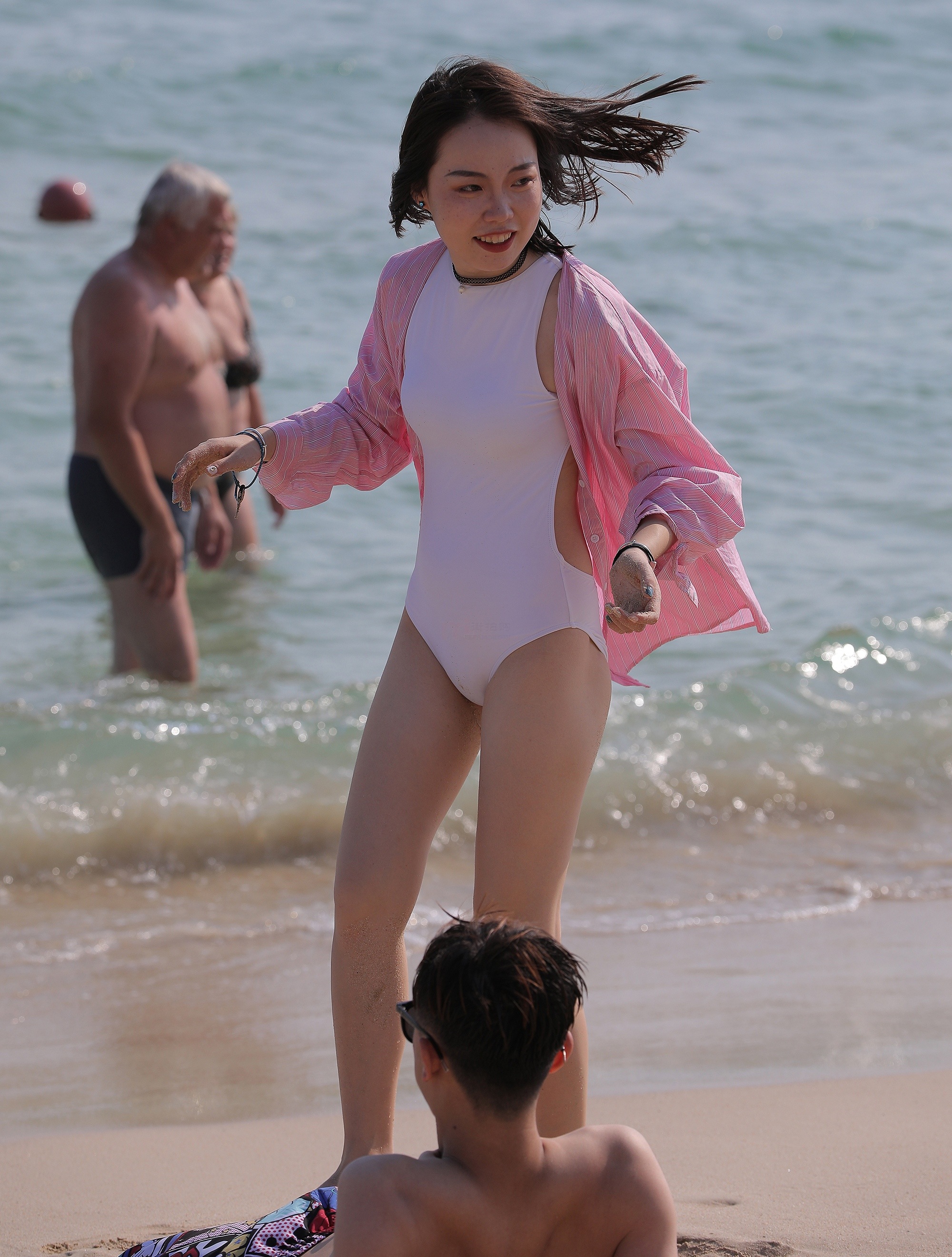 240409 海边的泳装小姐姐【249P】年费会员免费下载 支持在线浏览
