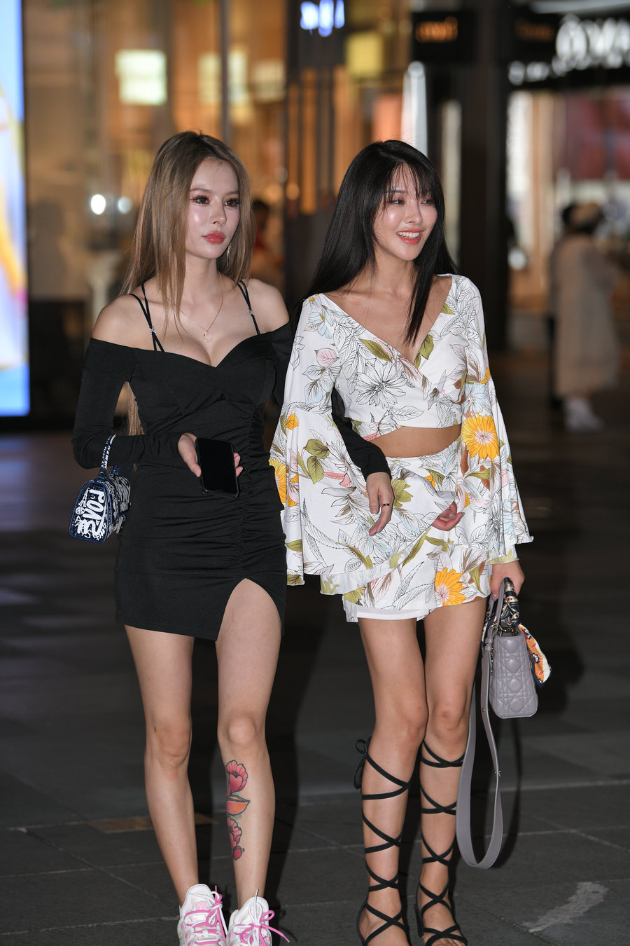 No.6441 黑白配闺蜜 [92P-2.80GB]  年费会员免费下载 支持在线浏览