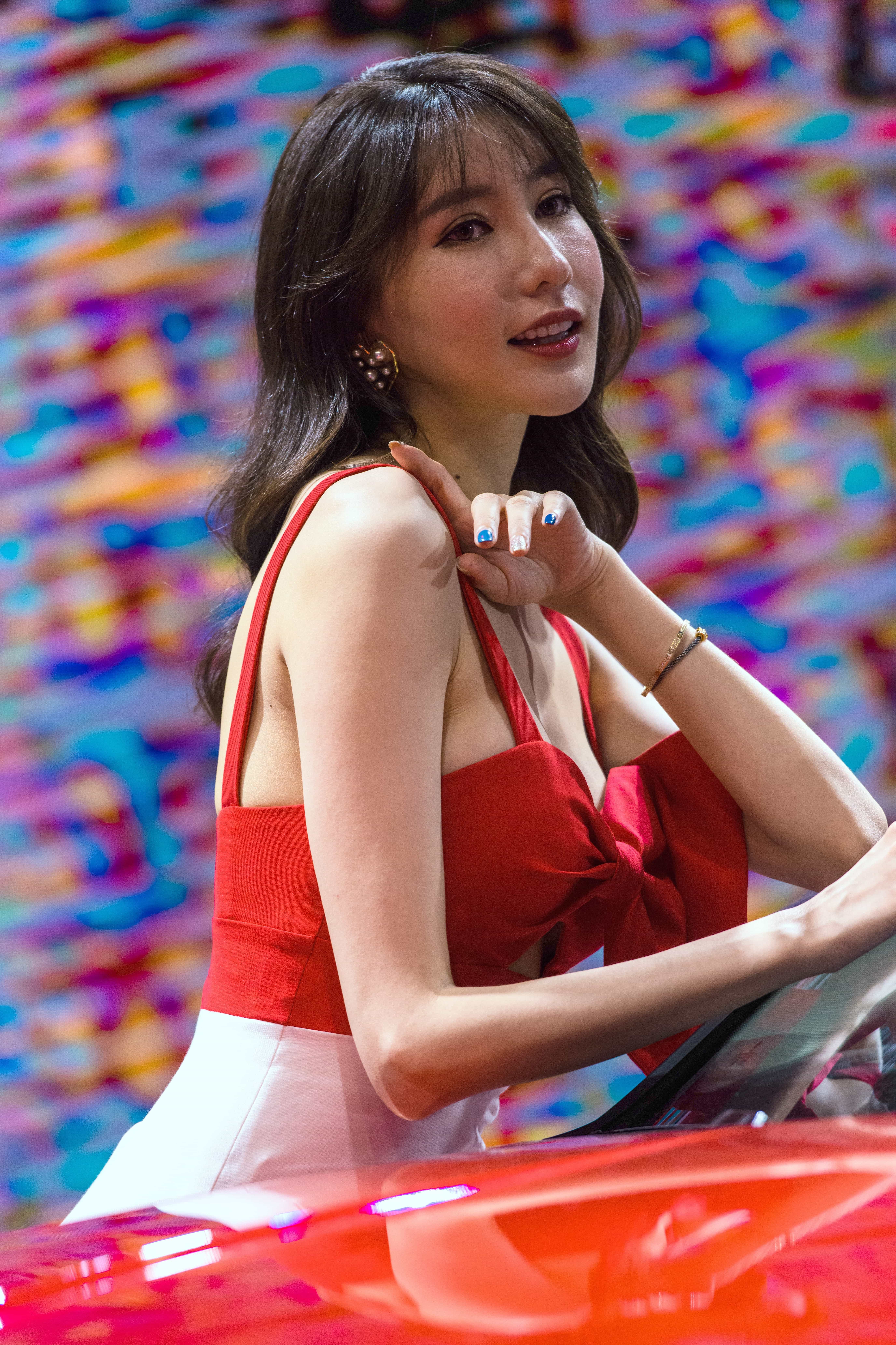210216美丽大方的模特儿 小闹