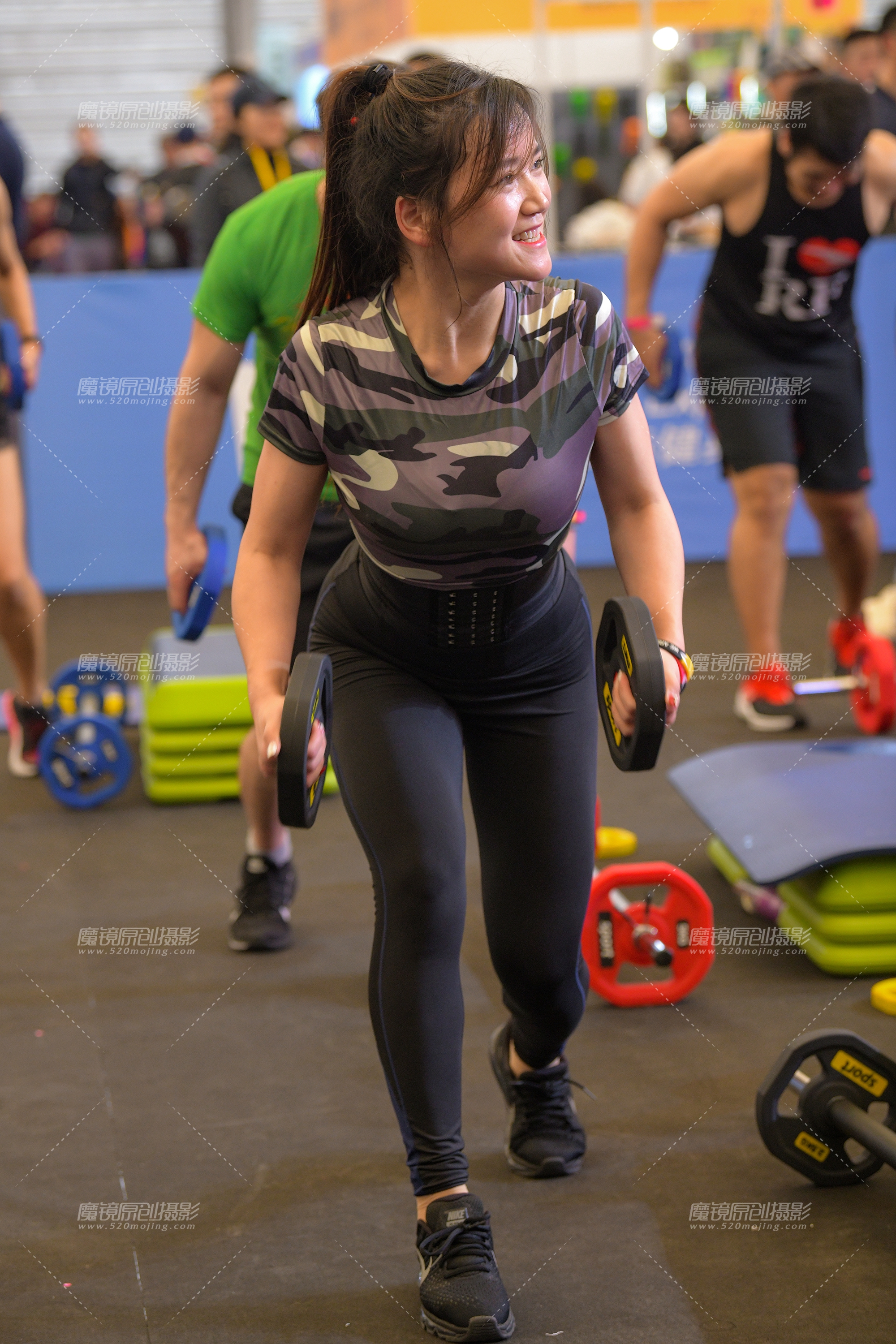 【2020年7月·魔镜滚叔】台上台下做运动-【219P】