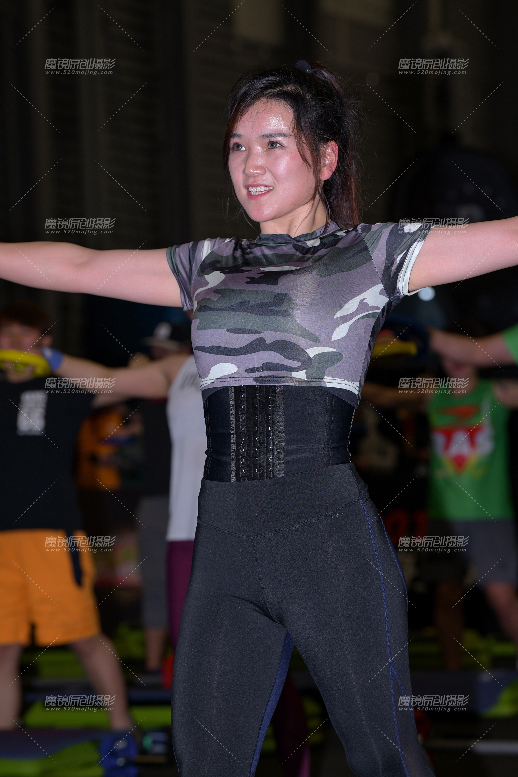 【2020年7月·魔镜滚叔】台上台下做运动-【219P】