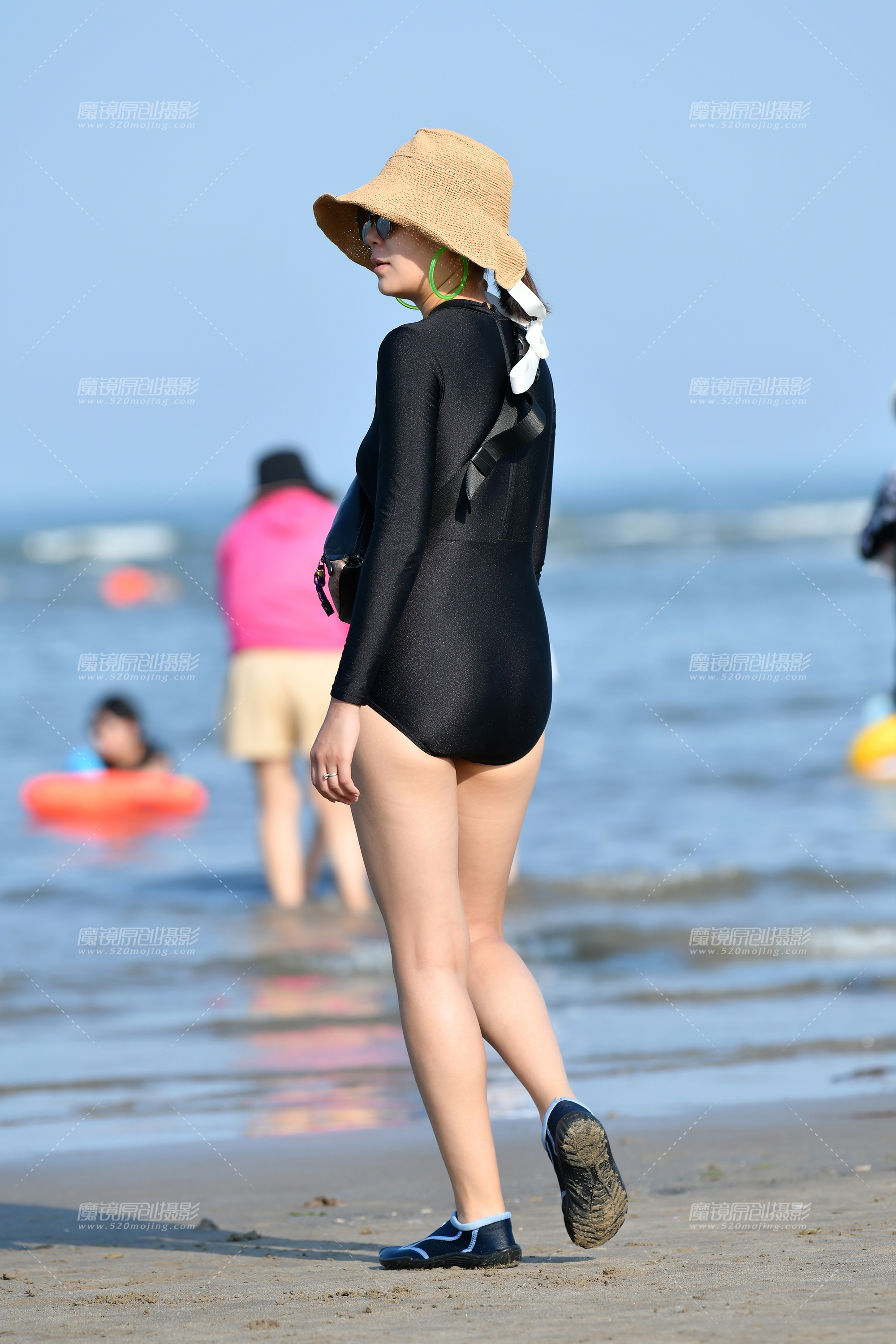 【2024年6月·魔镜滚叔】辣妈连体黑泳衣美女-18P