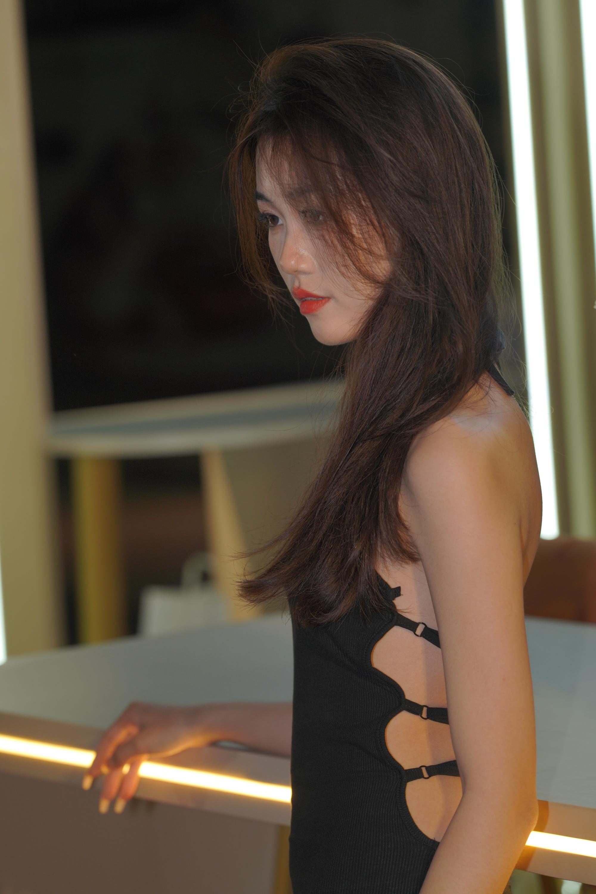 No.7019 修身长裙好身材 [71P-1.00GB]