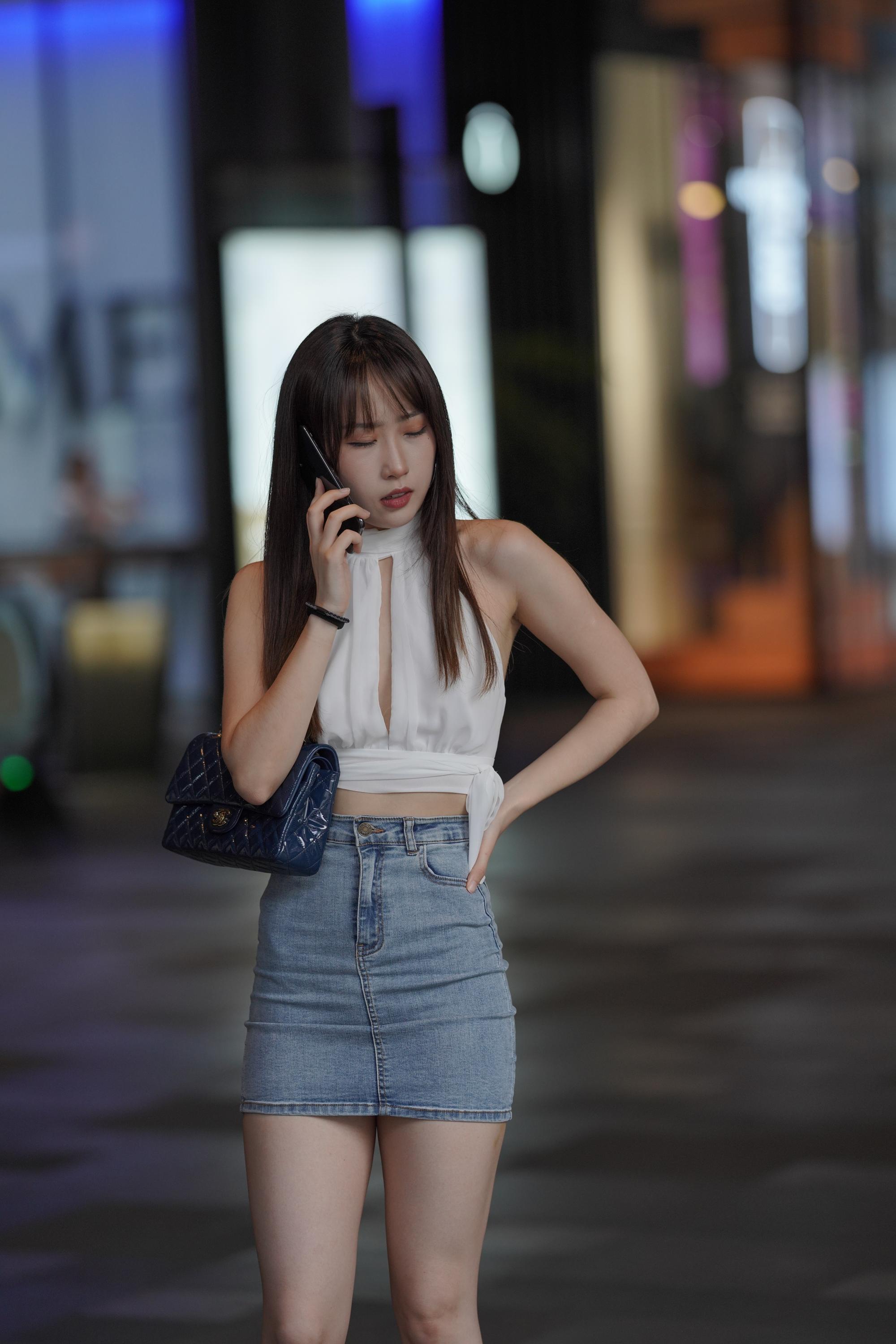 No.6984 靓丽女孩超显身材 [55P1V-1.05GB]