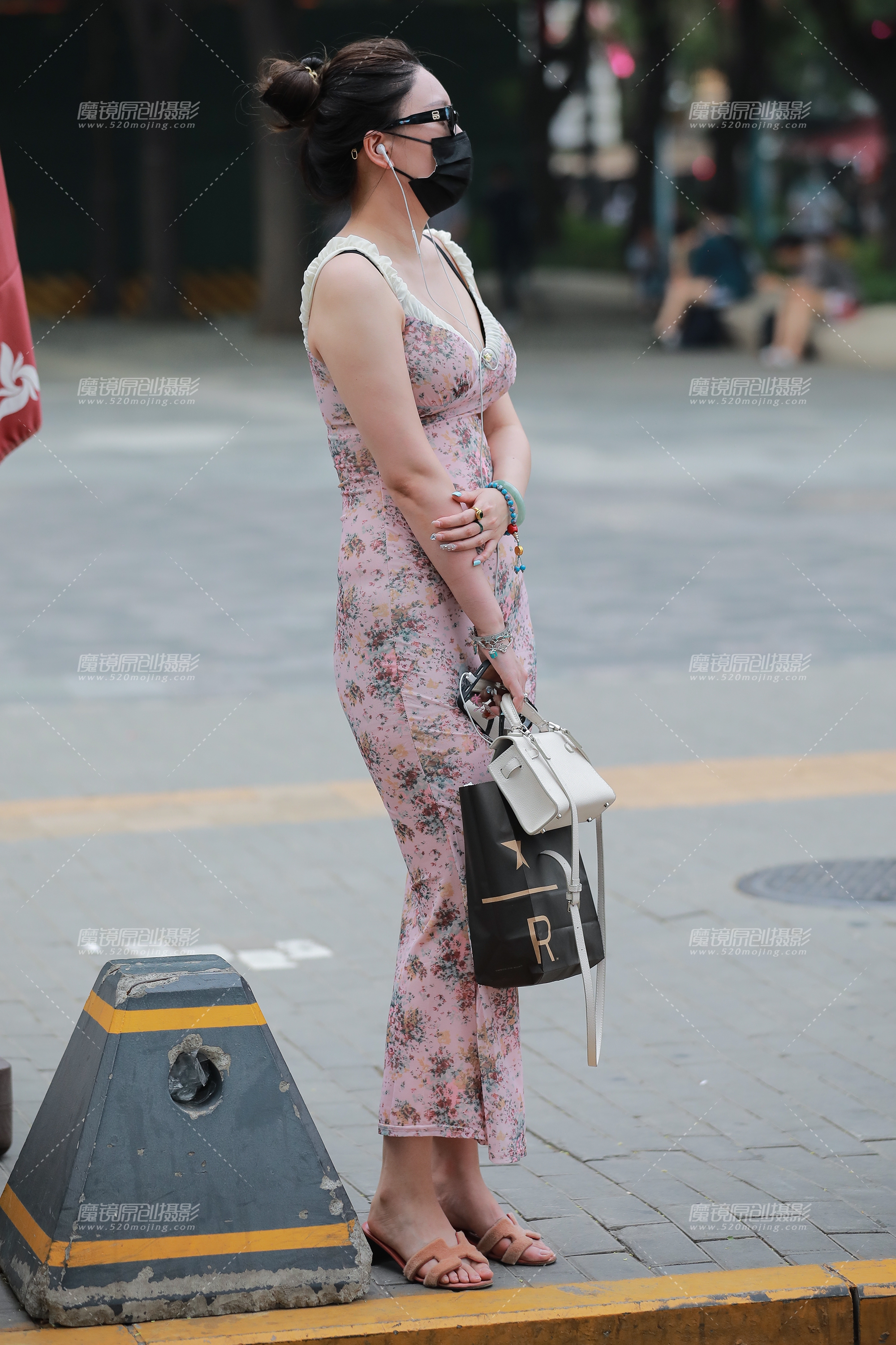 【2024年7月·魔镜滚叔】丰润包臀裙美女-27P