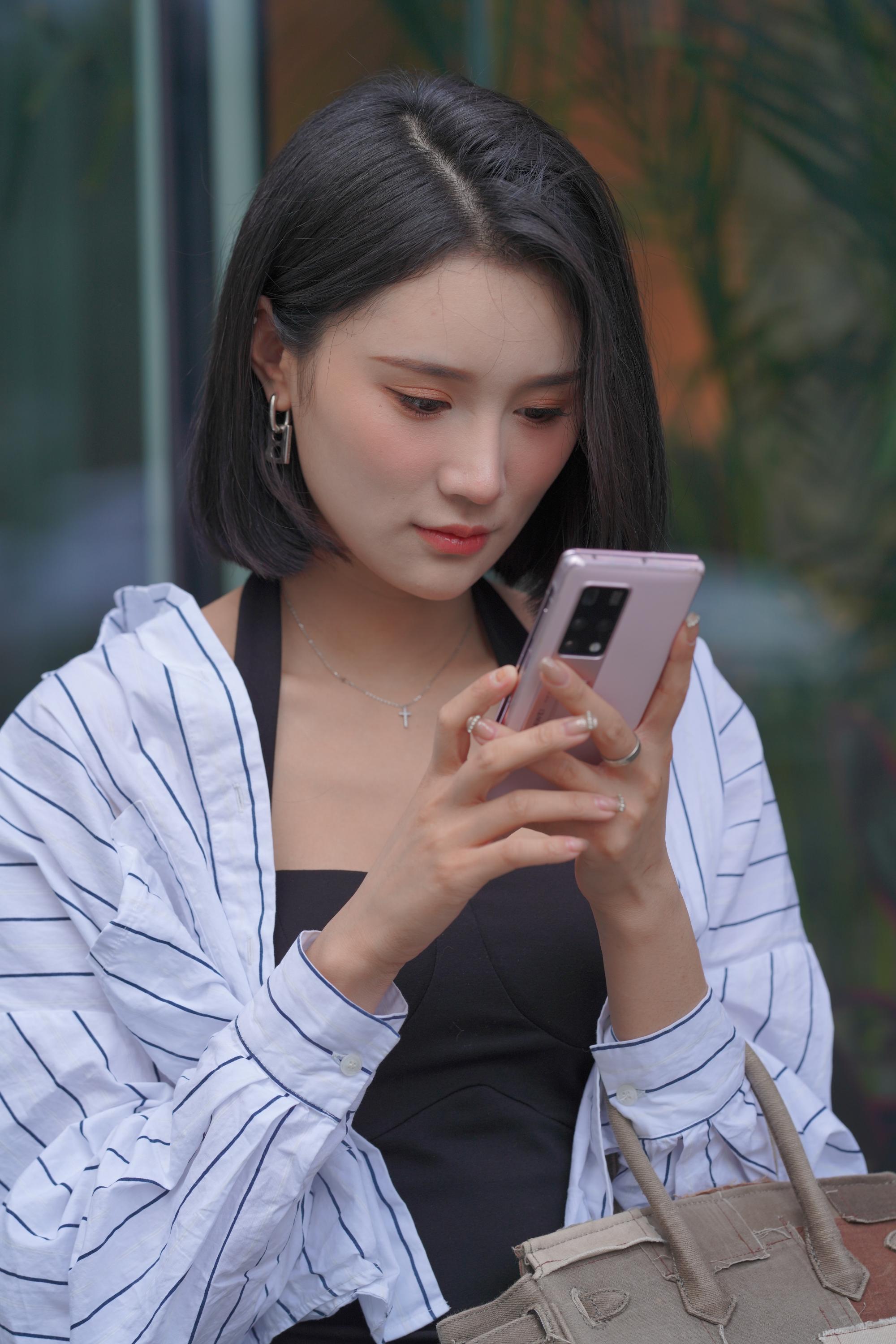No.7149 优雅黑色连衣裙 [82P-985MB]