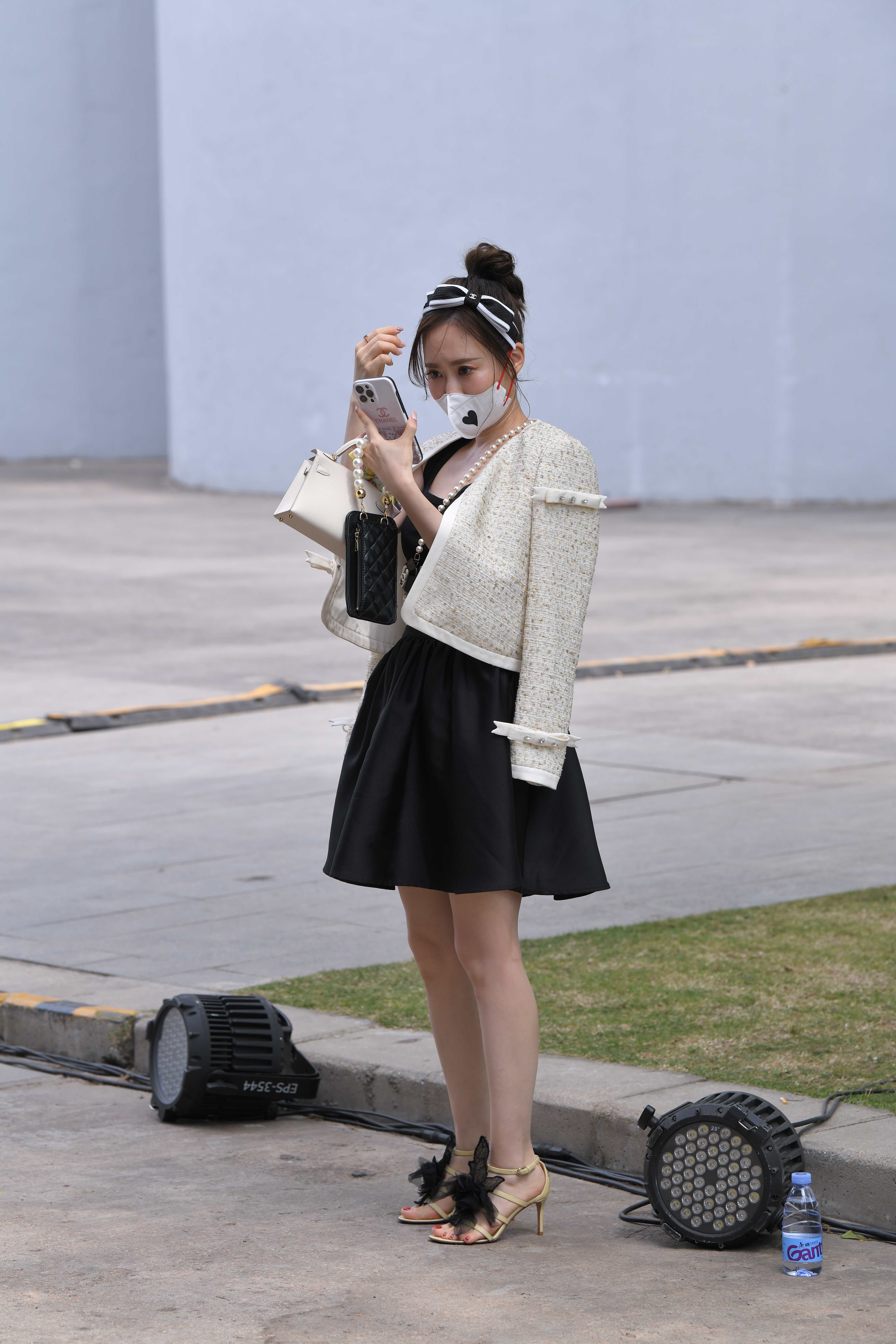 No.7351 大气黑白搭配 [139P-3.85GB]