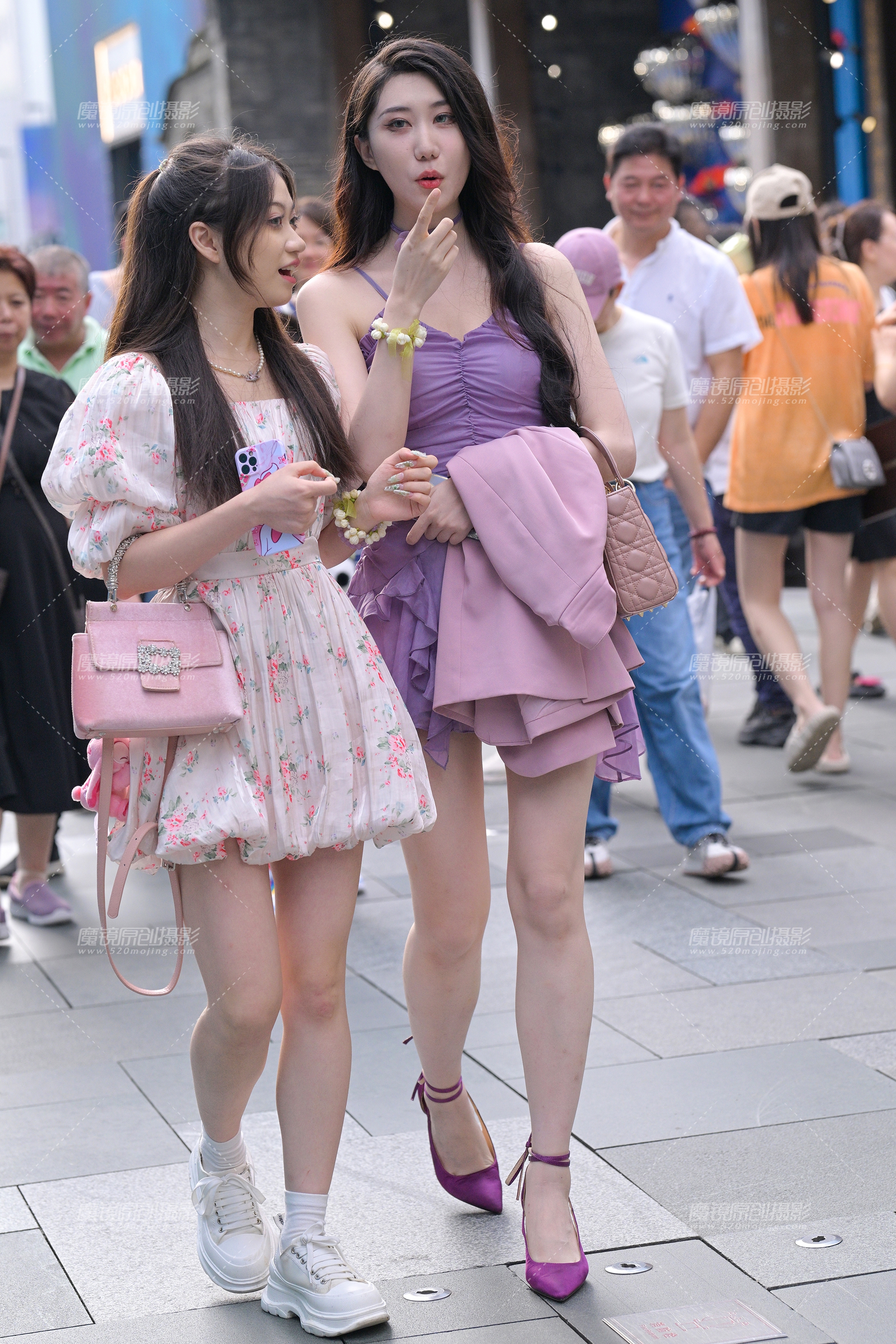 【2024年8月·魔镜滚叔】逛街美腿-20P