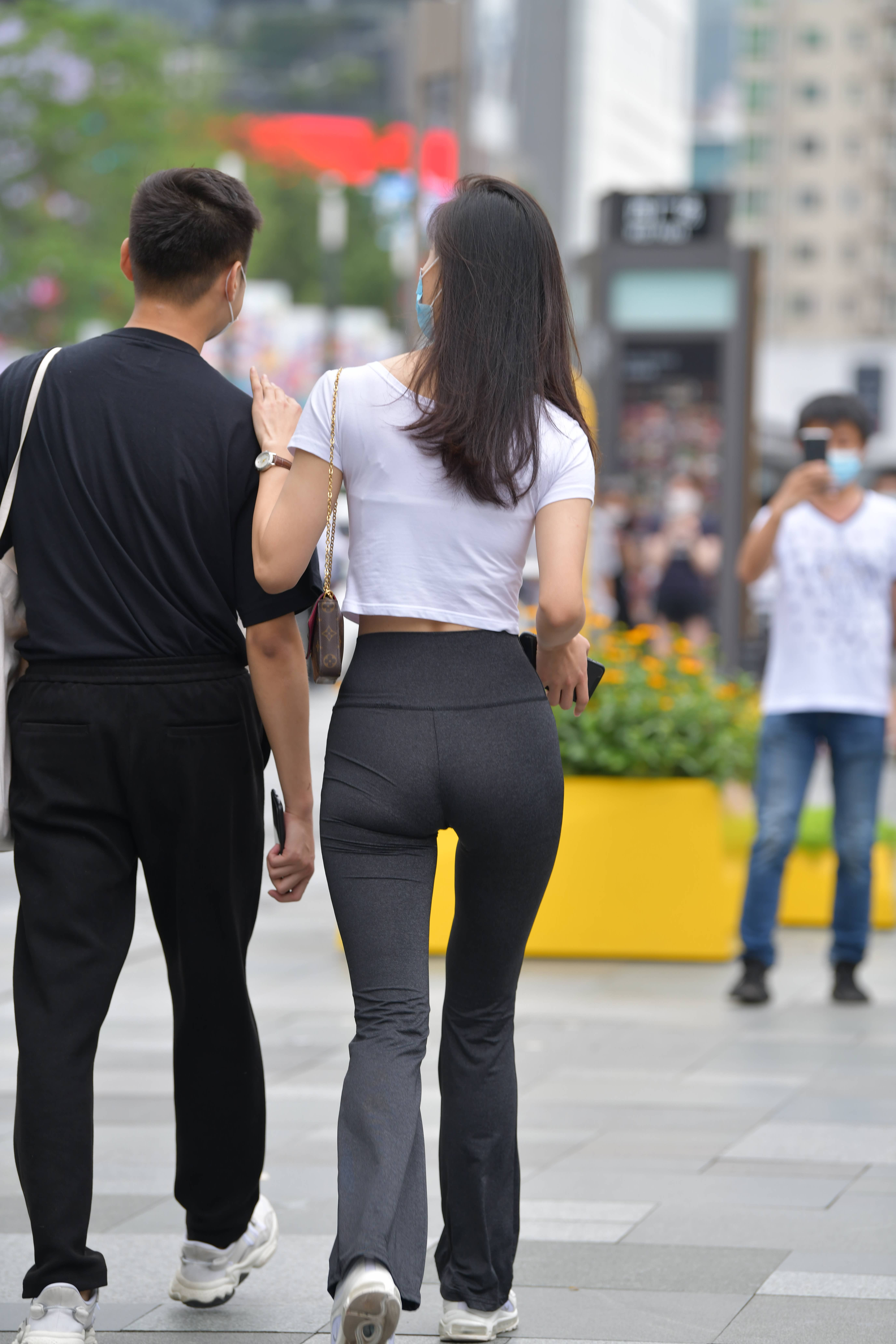 No.7372 黑白搭配魅力好身材 [103P-2.11GB]