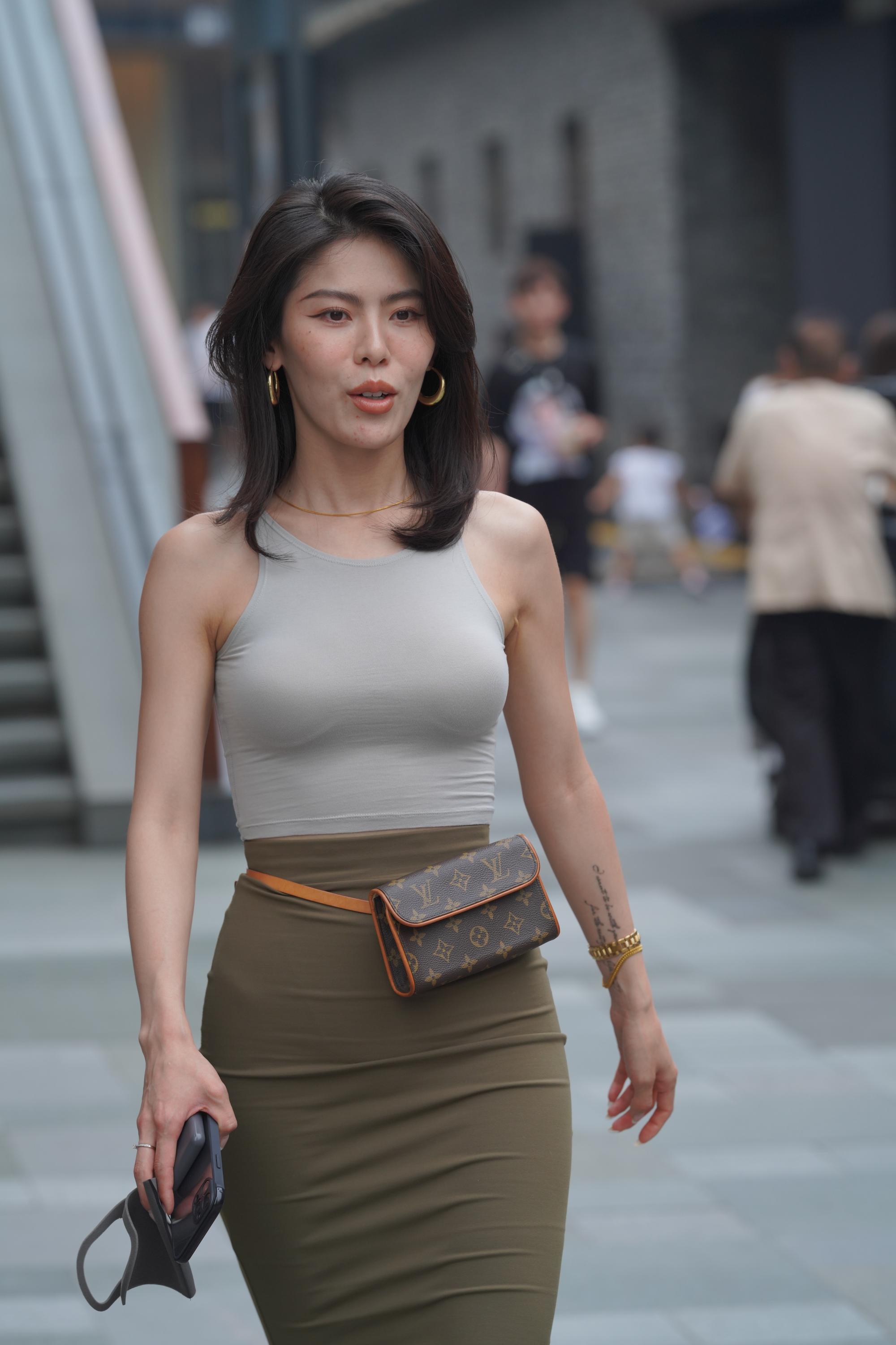 No.7162 干练修身装 [89P2V-1.06GB]