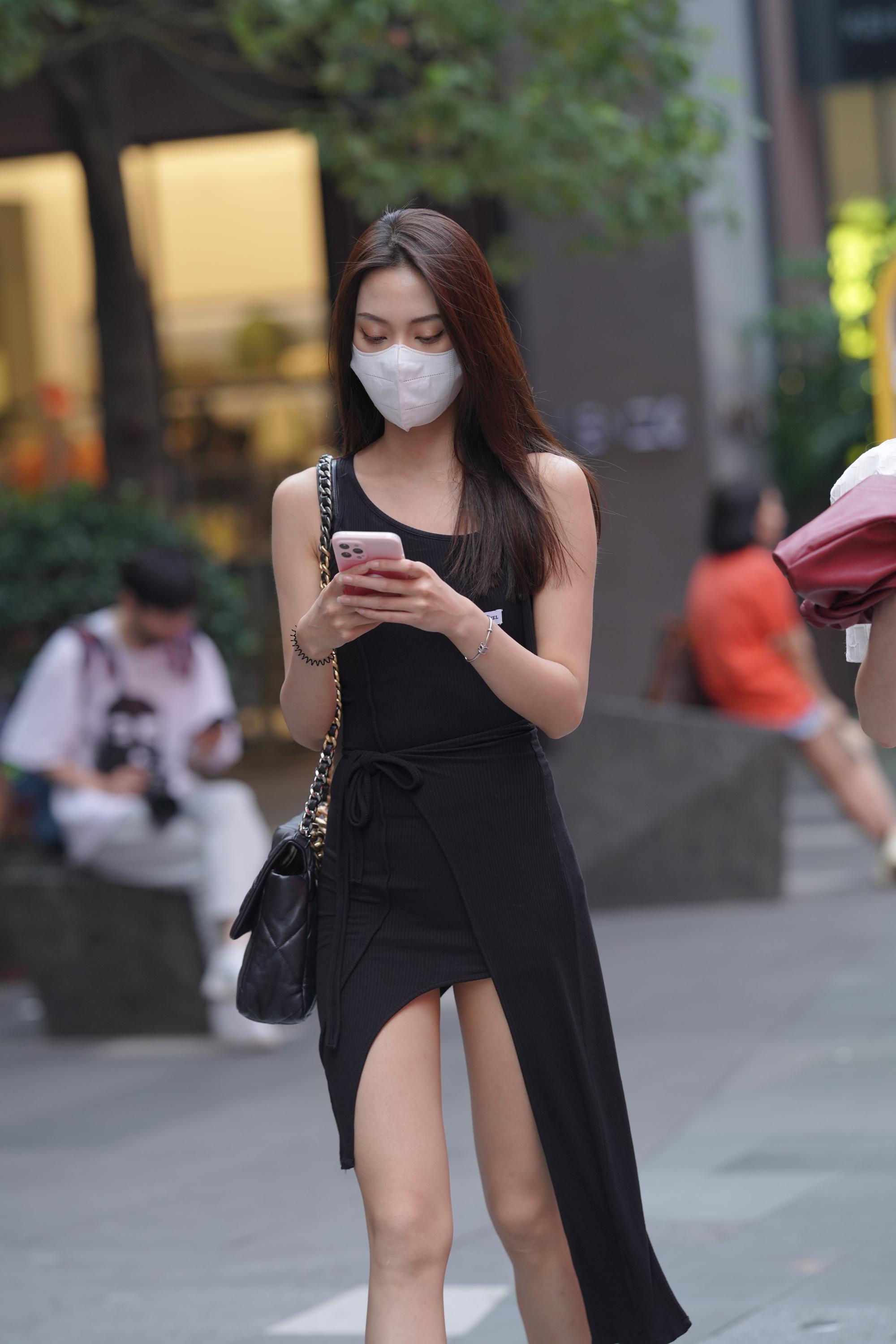 No.7186 黑色开叉裙 [116P1V-1.55GB]