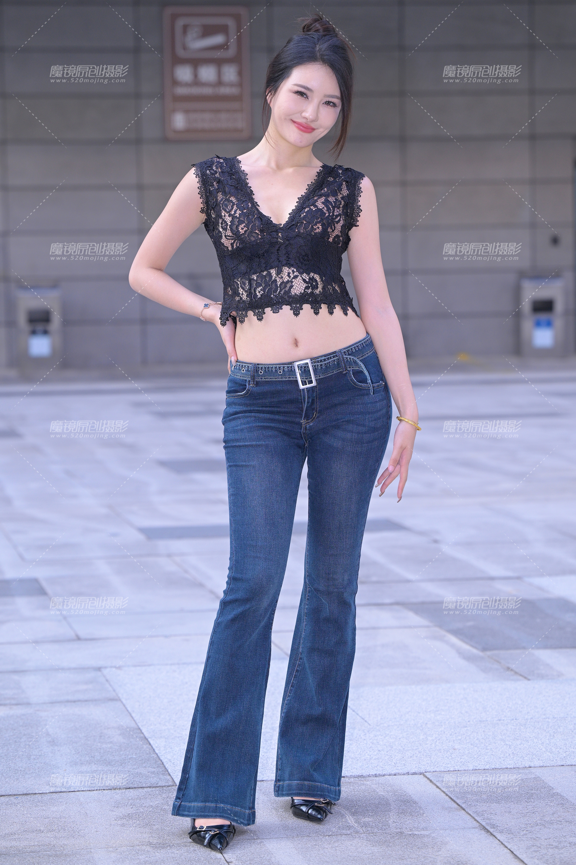 【2024年9月·魔镜滚叔】搭讪牛仔裤美女-19P