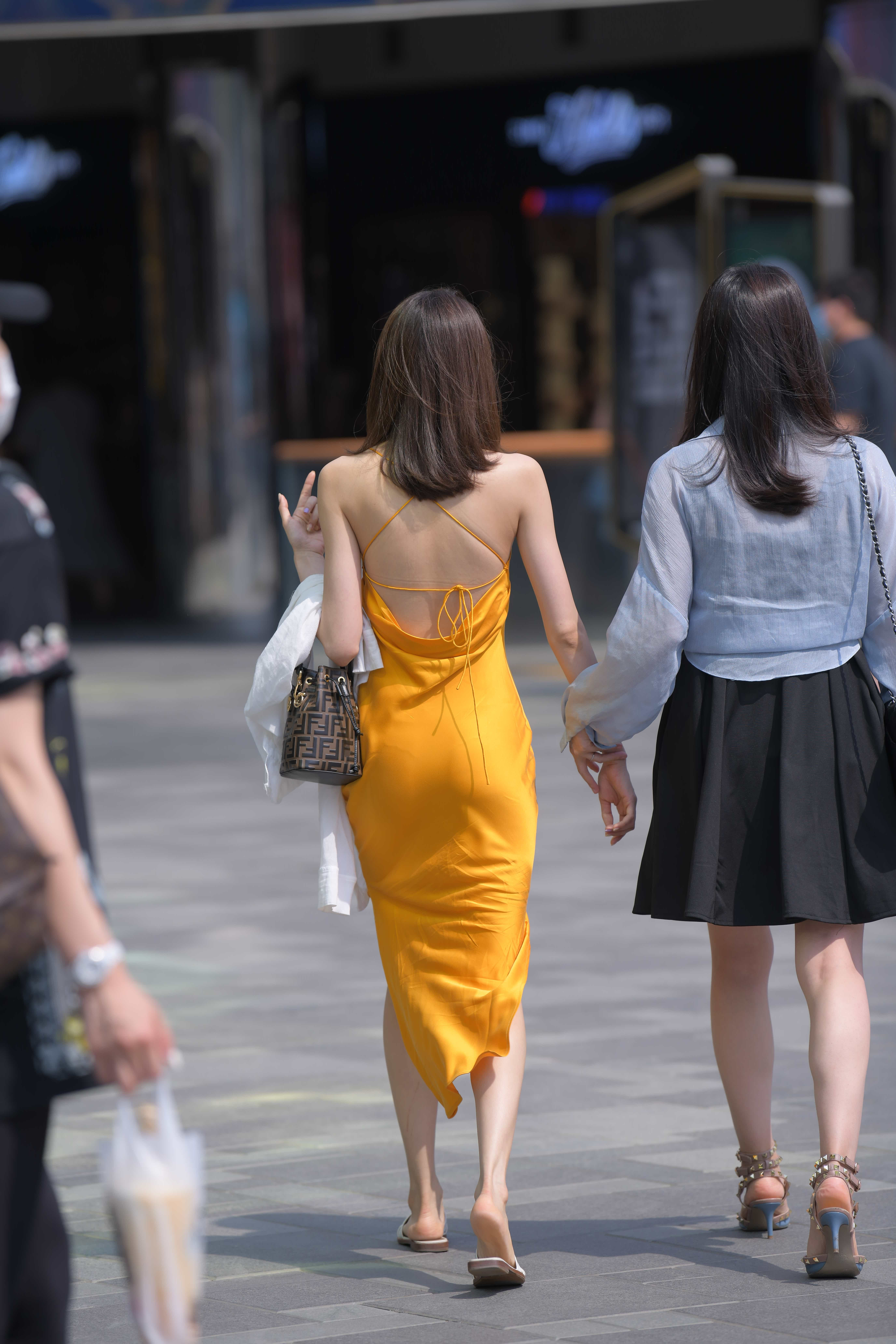 No.7679 丝质吊带裙 [148P-3.01GB]