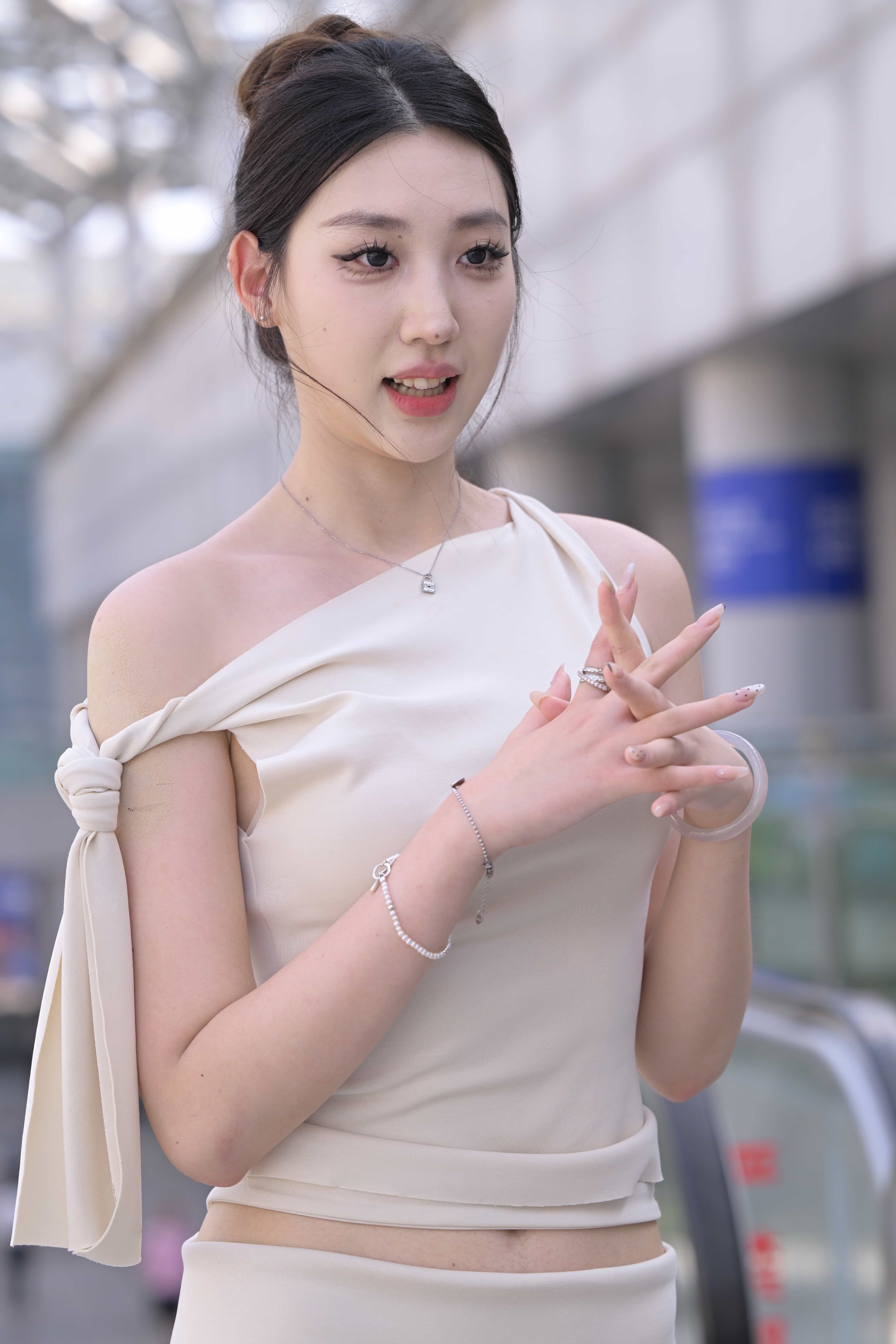 No.7865 女神气质长裙 [120P-2.10GB]