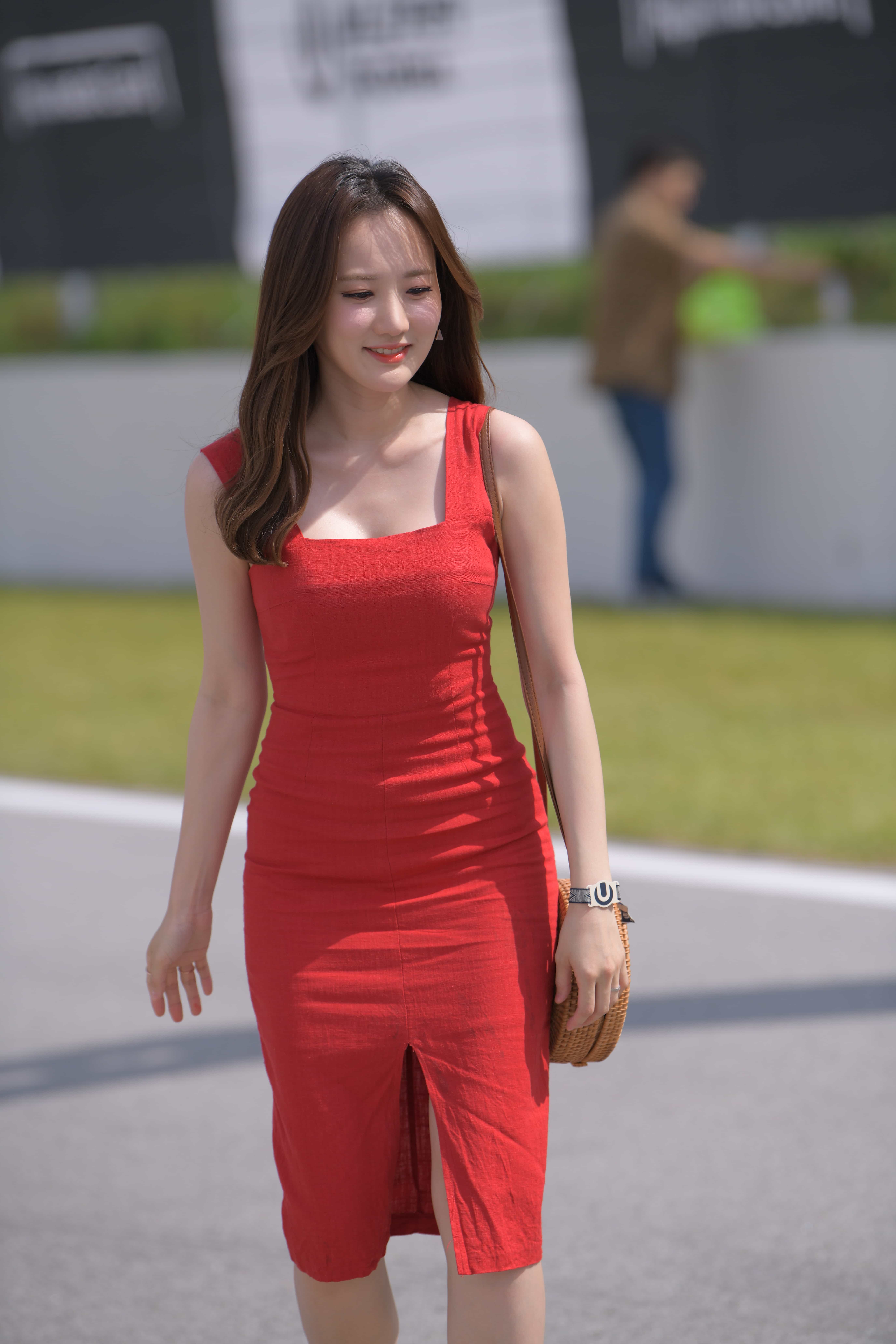GS-10018 红色长裙美女[78P 1.79G]