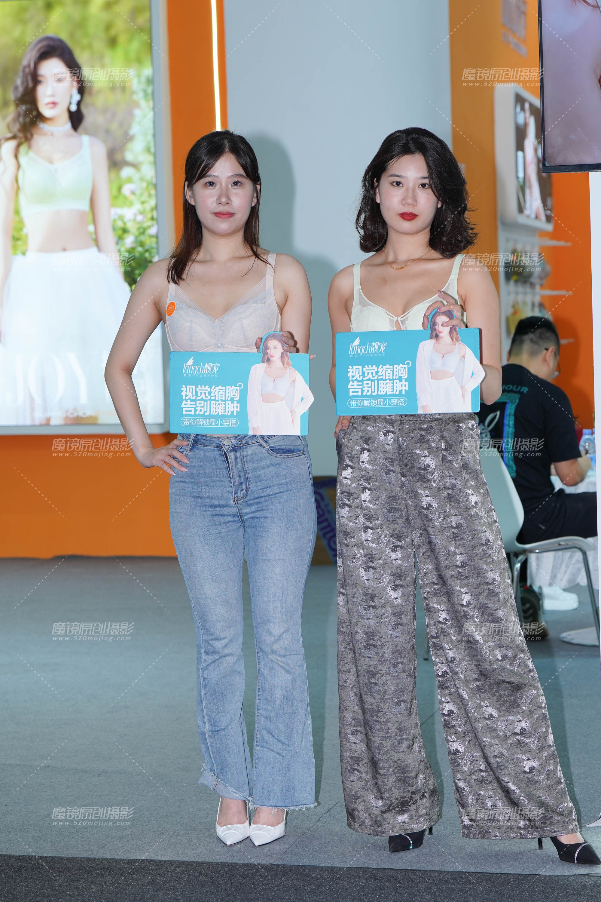 【2024年10月·魔镜滚叔】紧牛美眉-15P