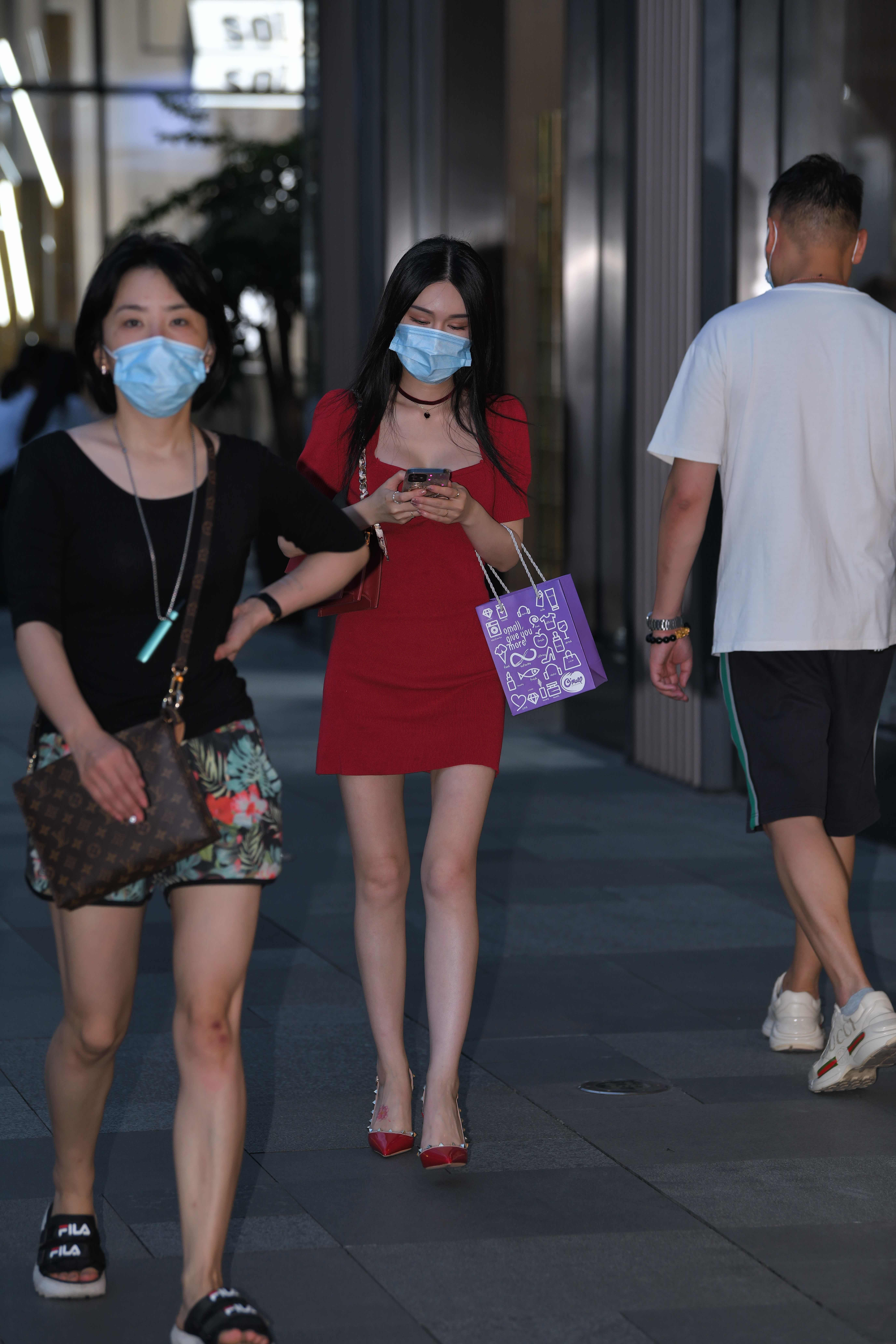 No.7684 亮眼的红色连衣裙 [136P1V-4.95GB]