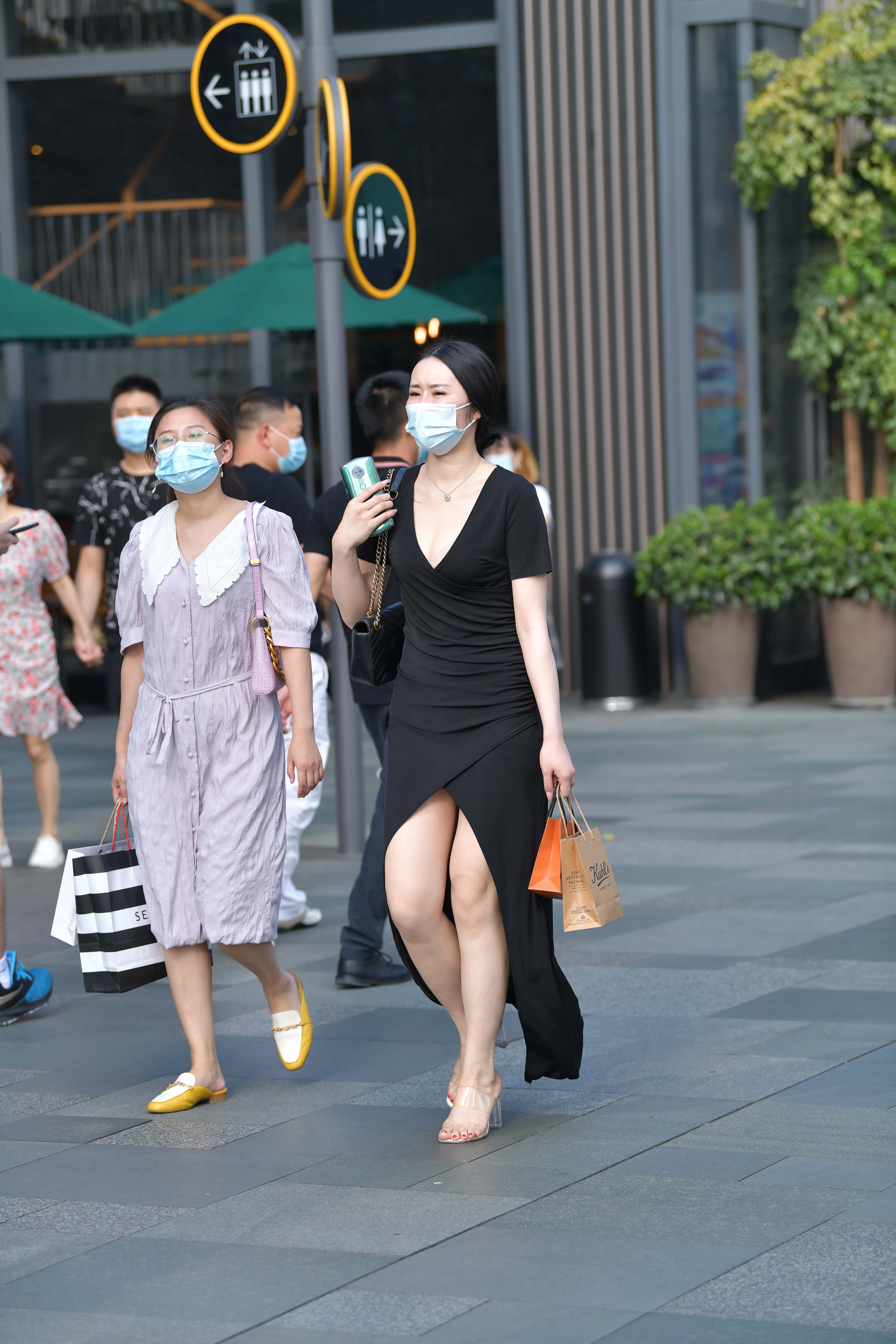 No.5419 视觉冲击街拍作品 - 韵味的性感美女 [55P-1.19GB]