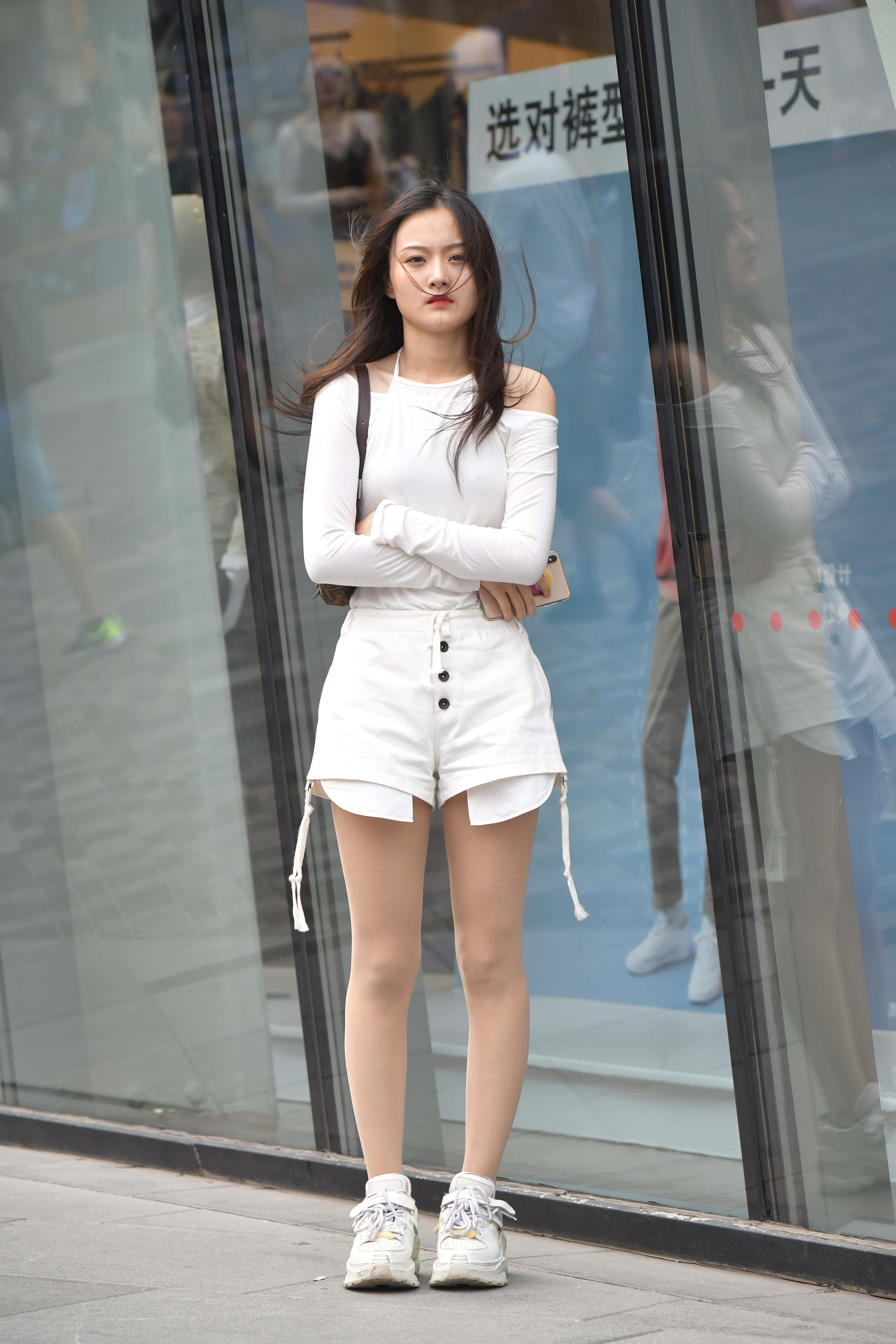 No.7656 白色短裤美腿肉丝 [126P-2.71GB]