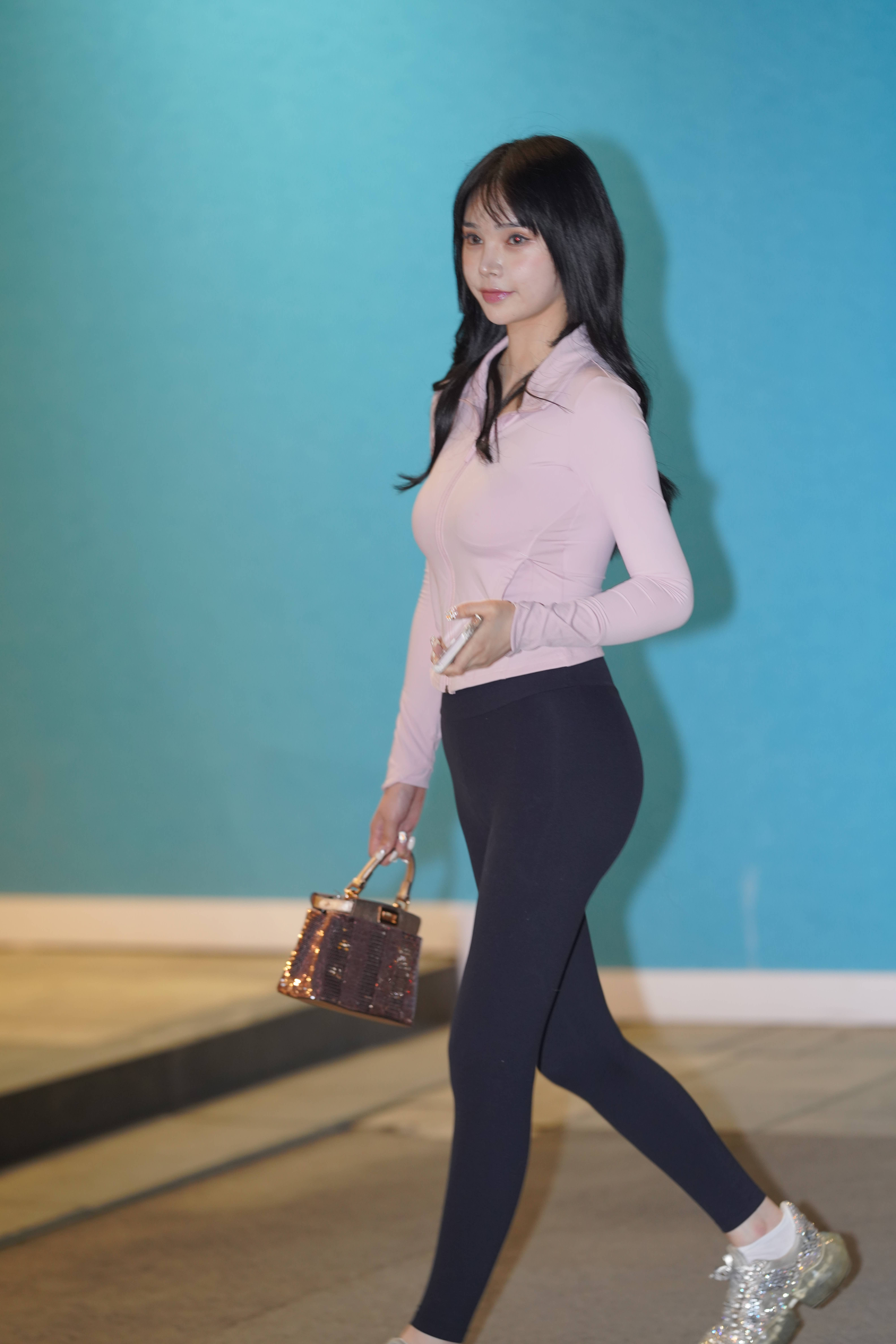 No.7823 黑色系魅力好身材 [84P-1.13GB]