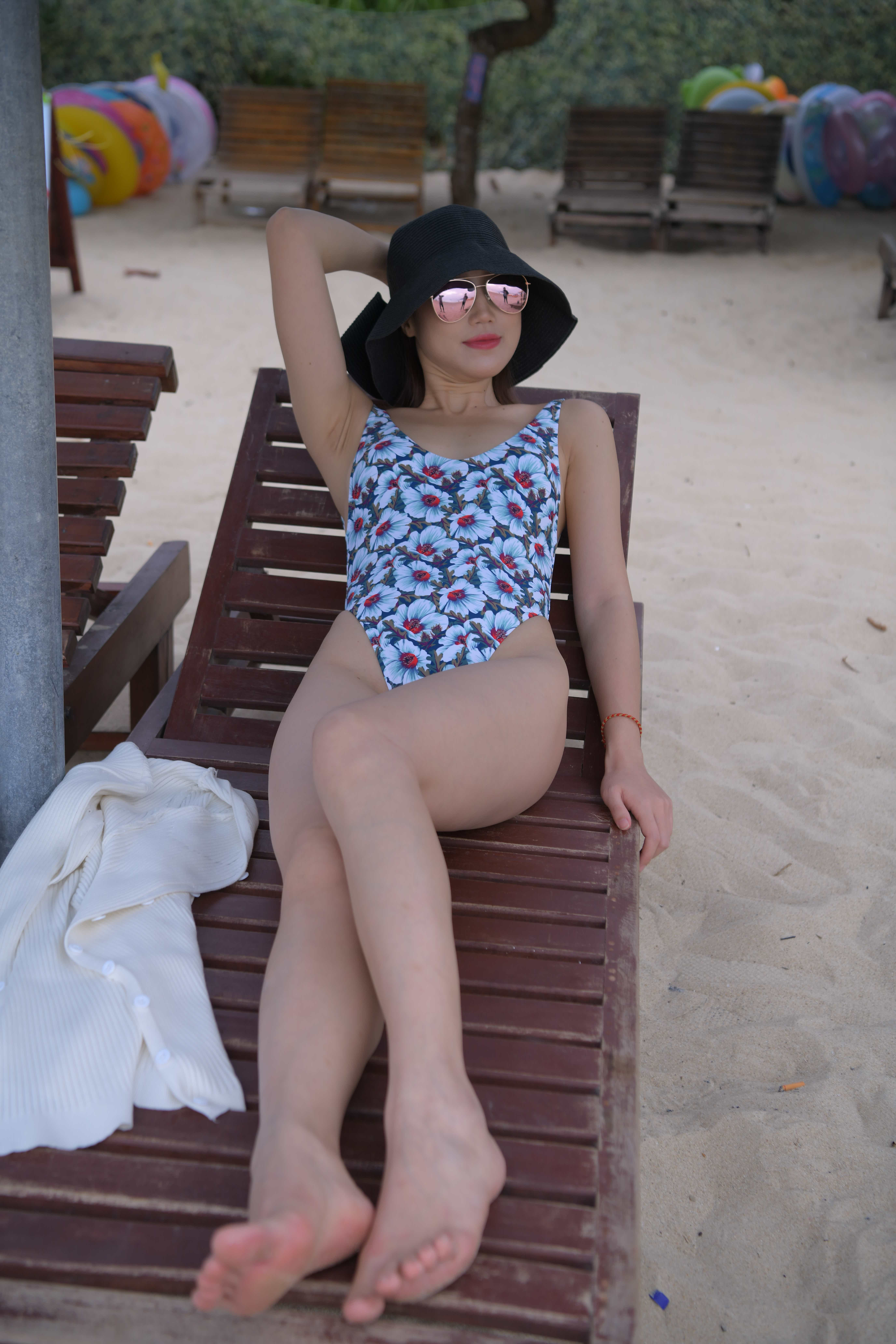 No.4840 一只麋鹿旅拍作品 花朵图案比基尼美女 [348P10V-15.2GB]