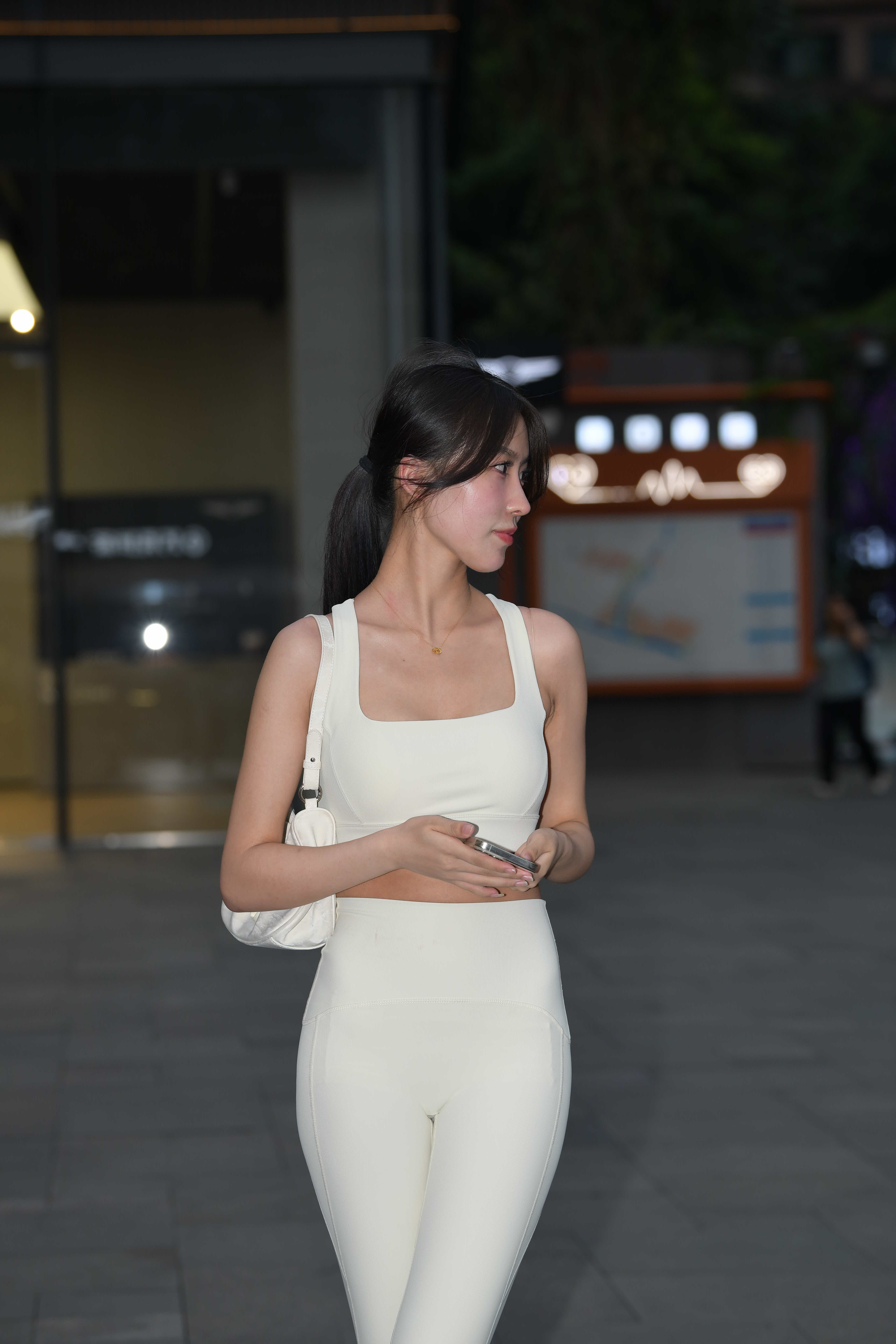 No.8076 白色瑜伽运动装 [212P5V-5.55GB]