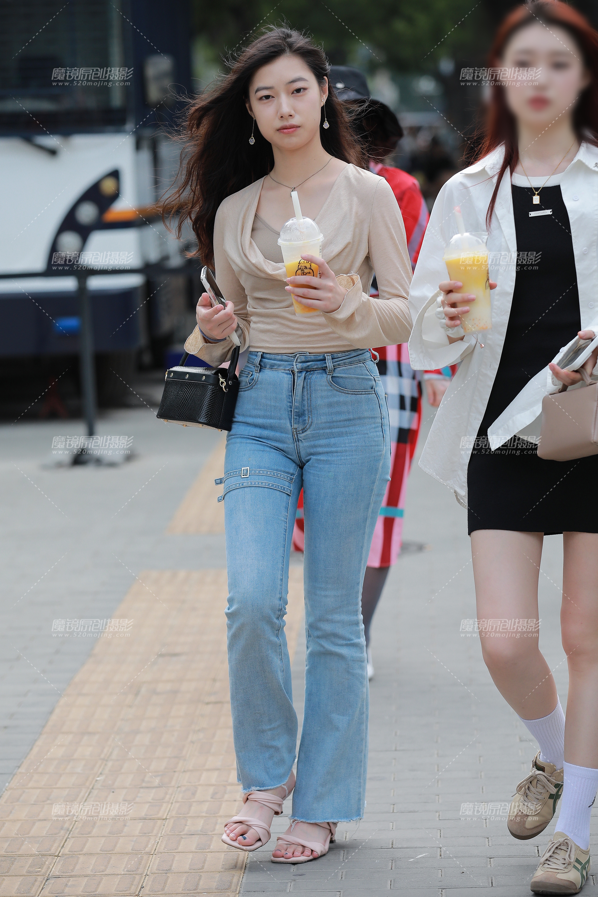 【2024年11月·魔镜滚叔】蓝牛小姐姐-29P