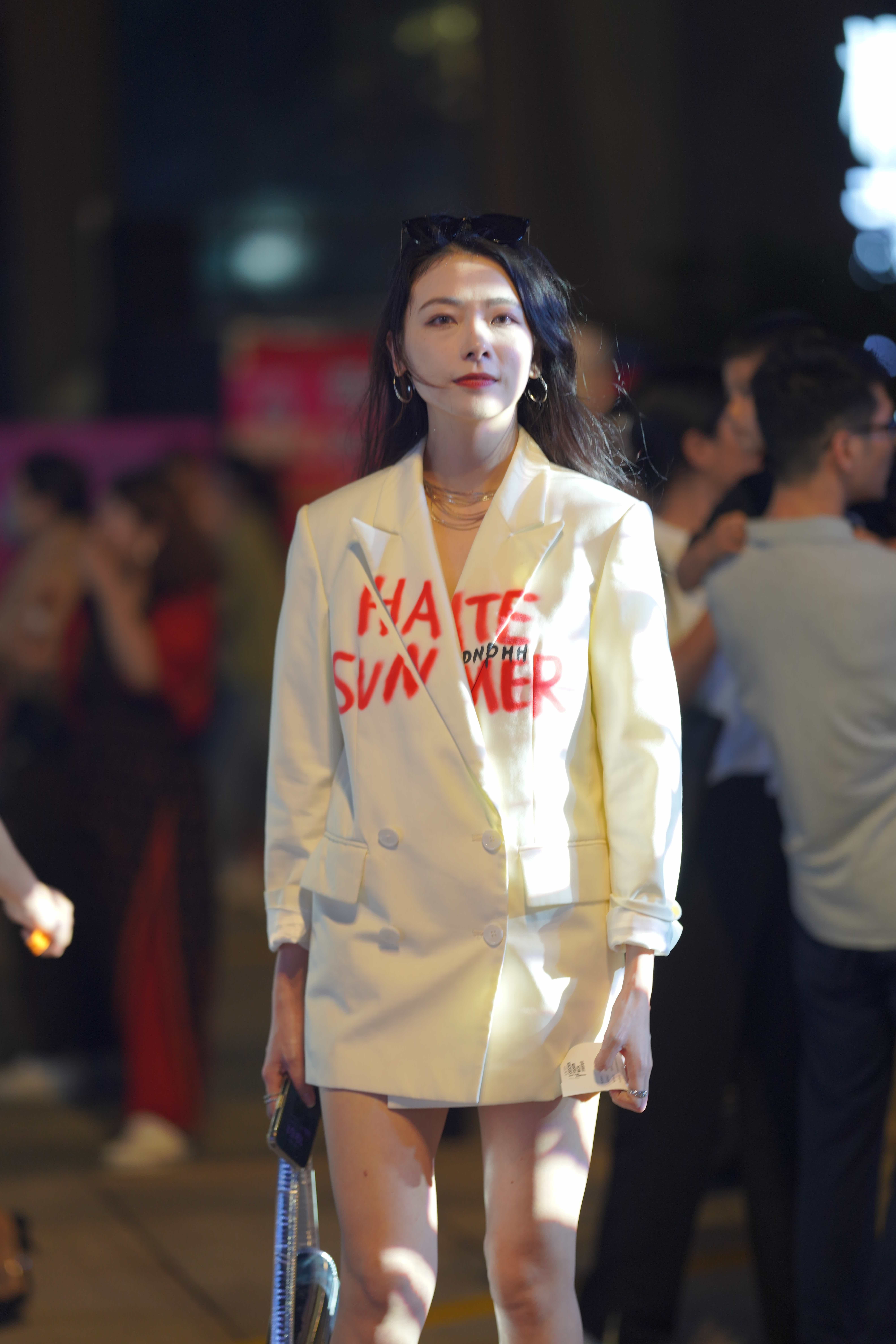 No.7962 白色西装消失装 [77P-1.05GB]