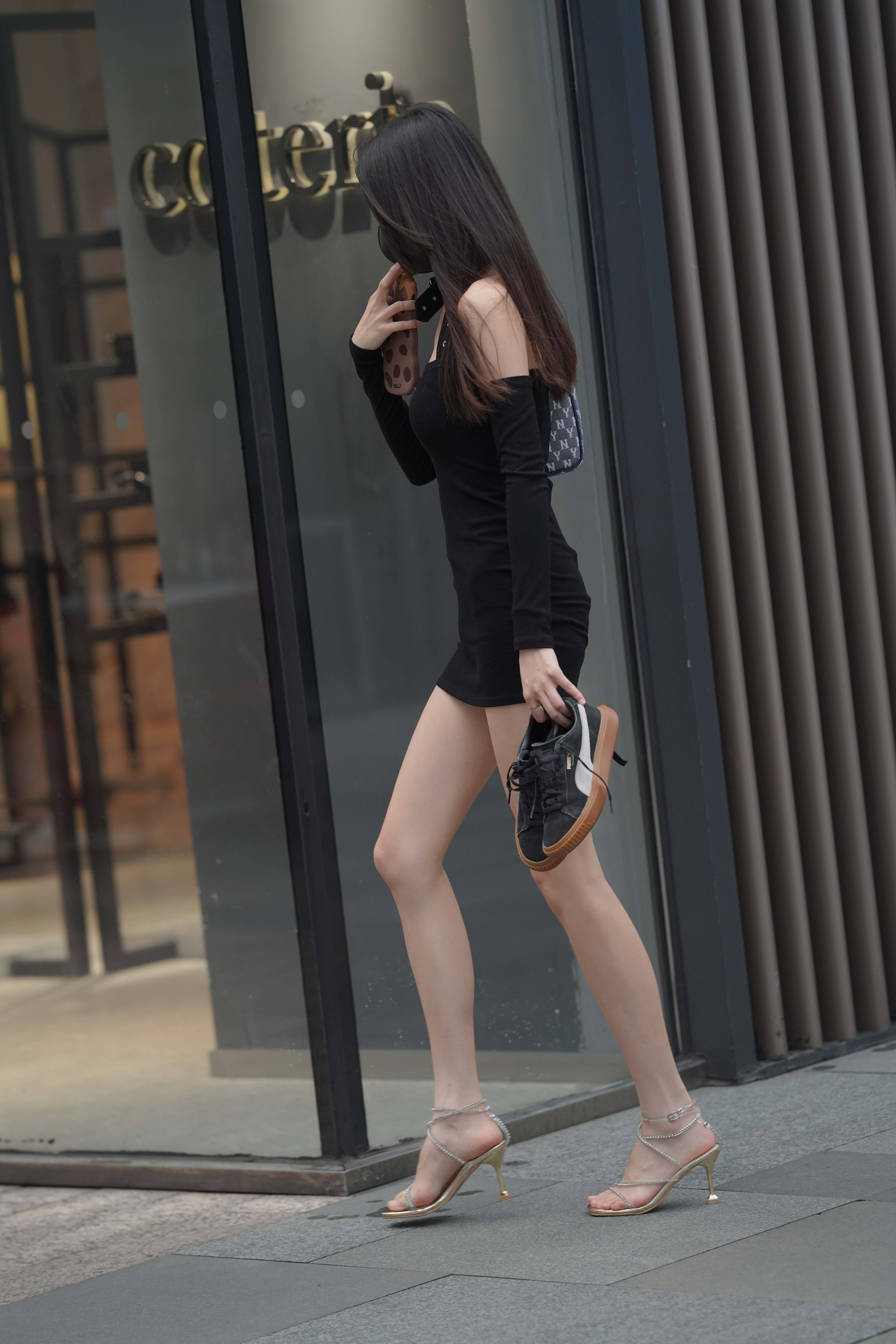 No.8049 简约黑裙 [75P-1.08GB]