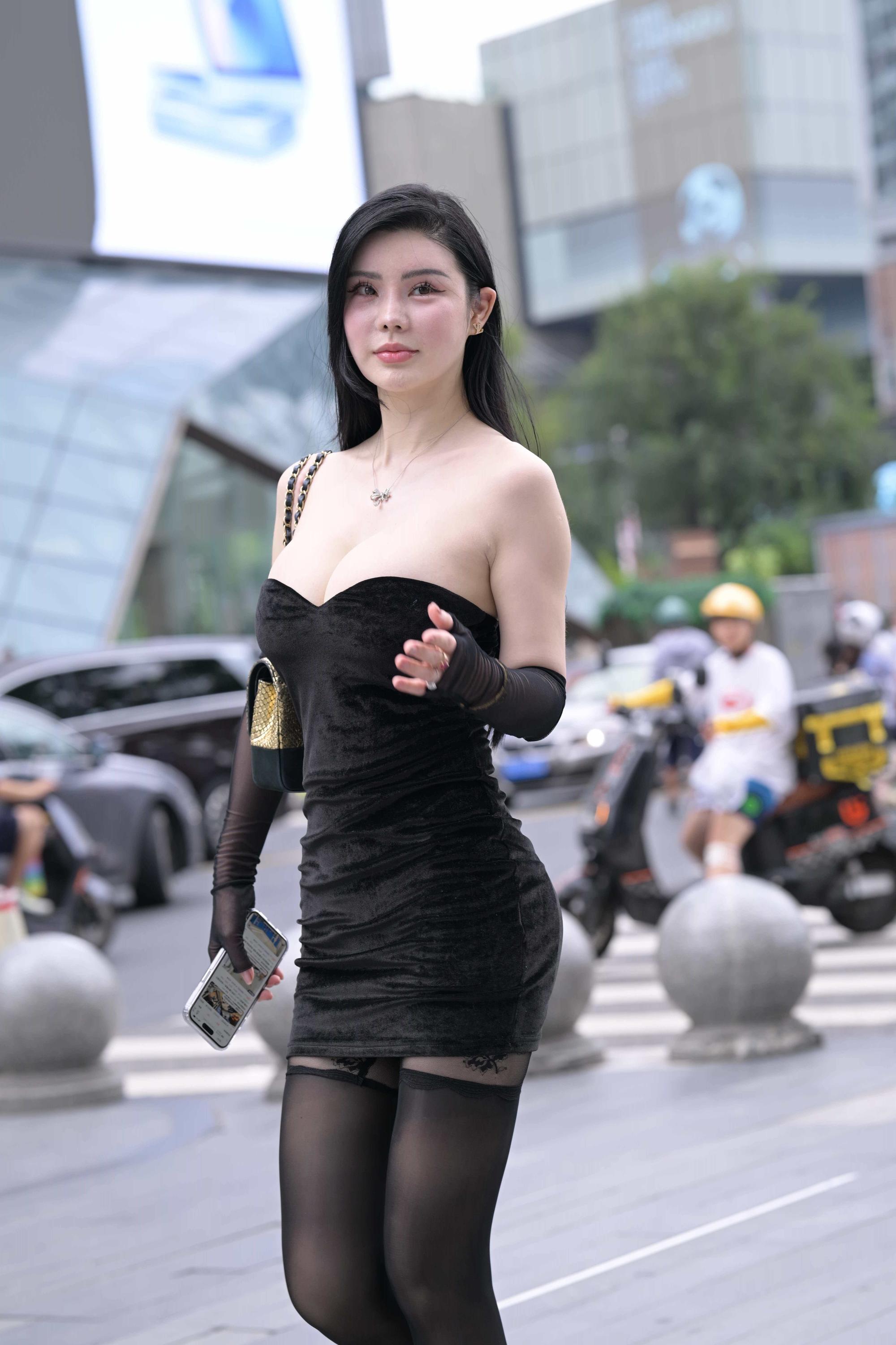 GS-X006 诱人低胸裙性感美女【128P  2.79G】